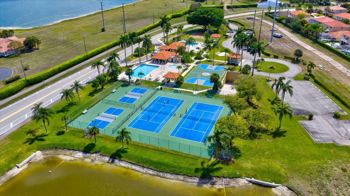 BOCA CHASE 9A - Residential