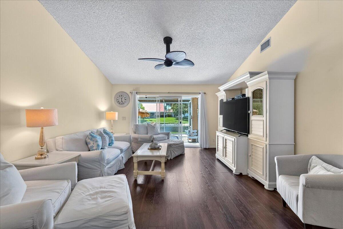 BOCA CHASE 9A - Residential