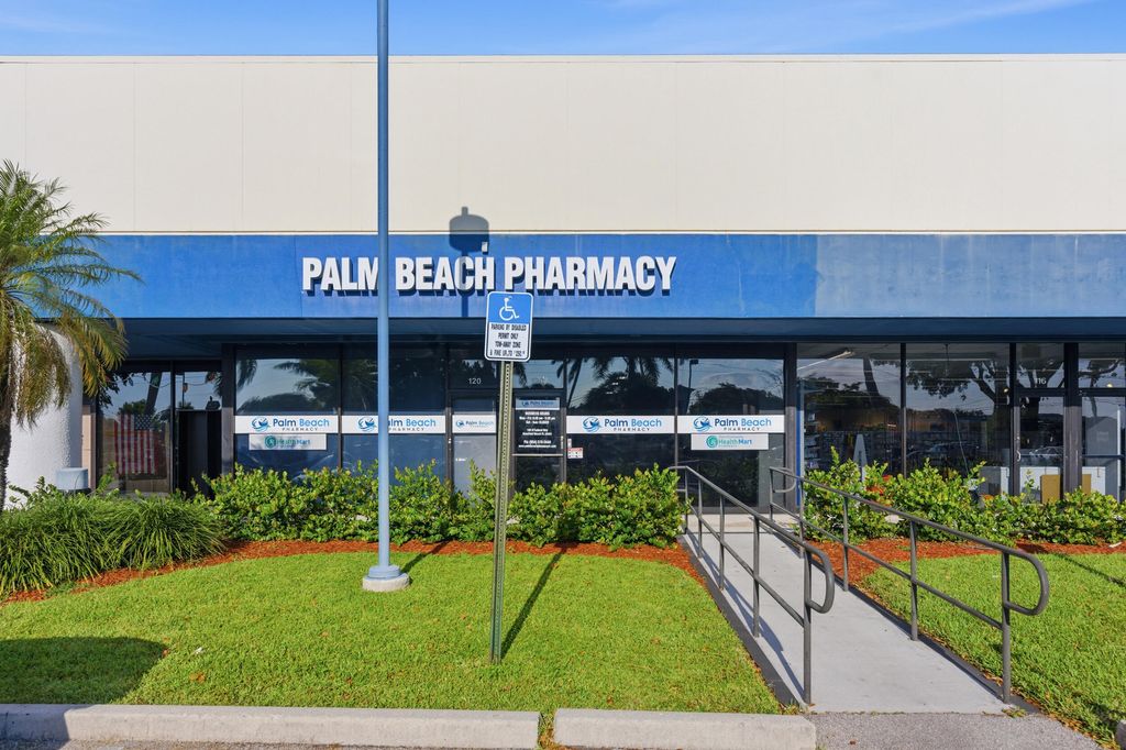 Photo of 120 N Federal Highway #120, Deerfield Beach, FL 33441 (MLS # B26022556)