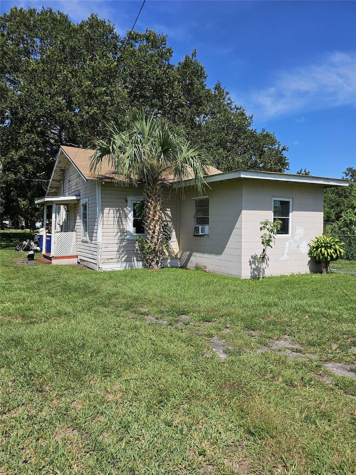 Attention investors take a look to this property with a lot of potential it is actually 3/1 it needs some TLC, roof was installed in 2020, it is a great investment property, rent is $1400 and the market value is between 117k to 185k. property is been sold in as is condition. Hurry it wont last