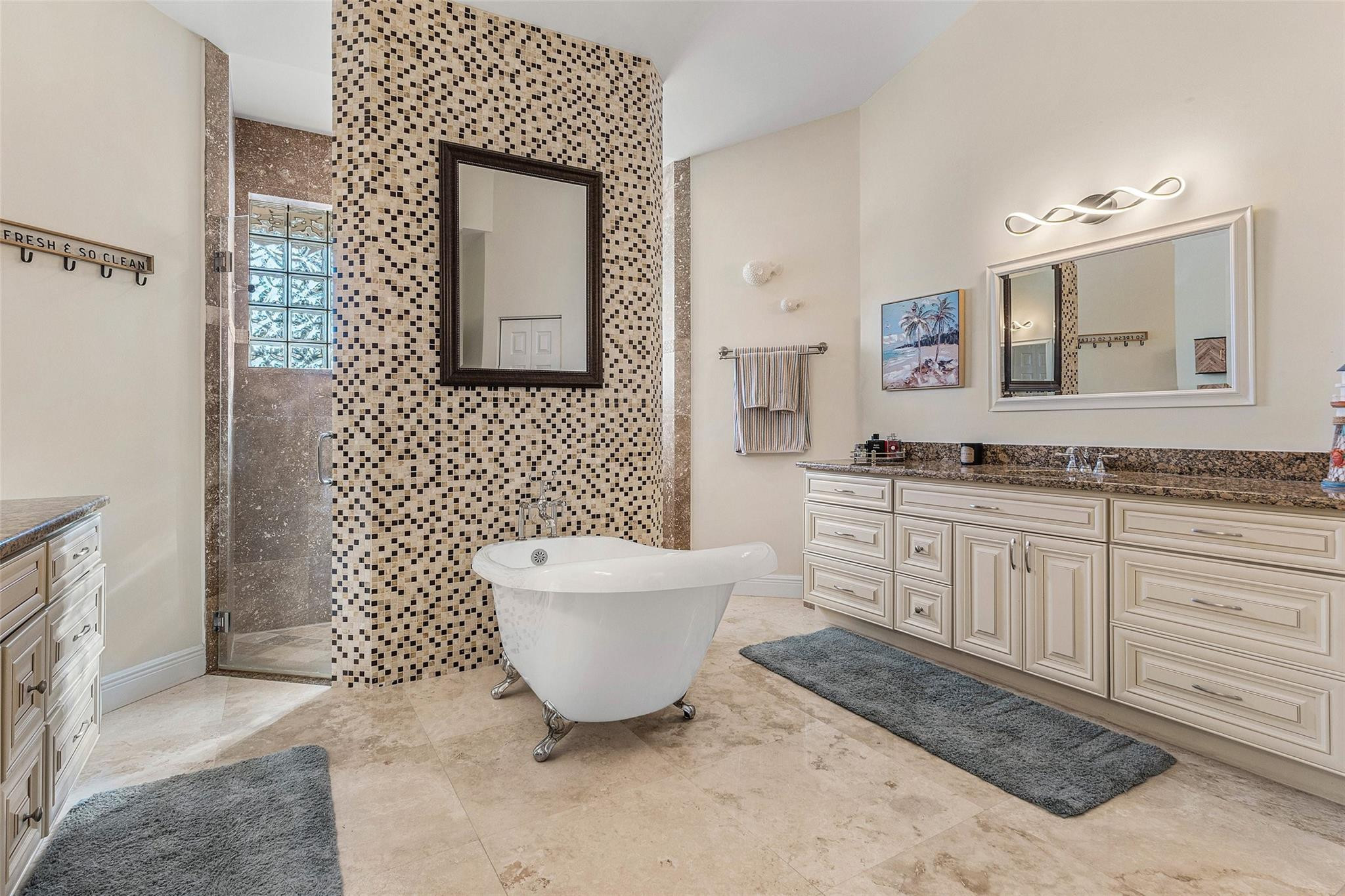 Pine Tree Estates - Residential