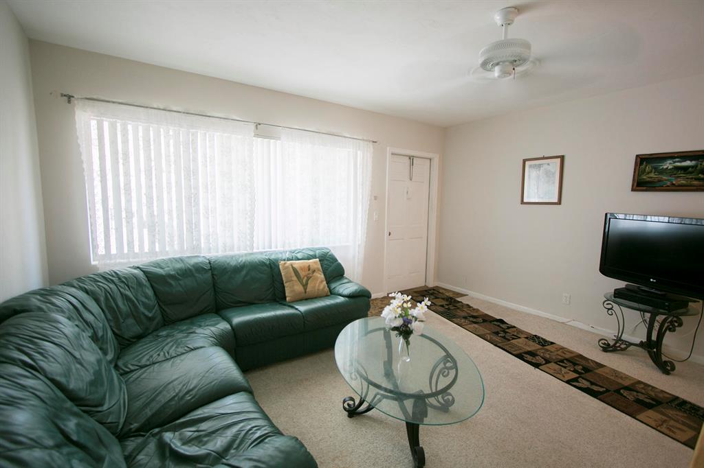 MURRY HILLS APT BLDG CONDO - Residential