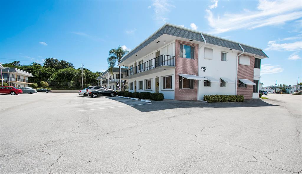 MURRY HILLS APT BLDG CONDO - Residential