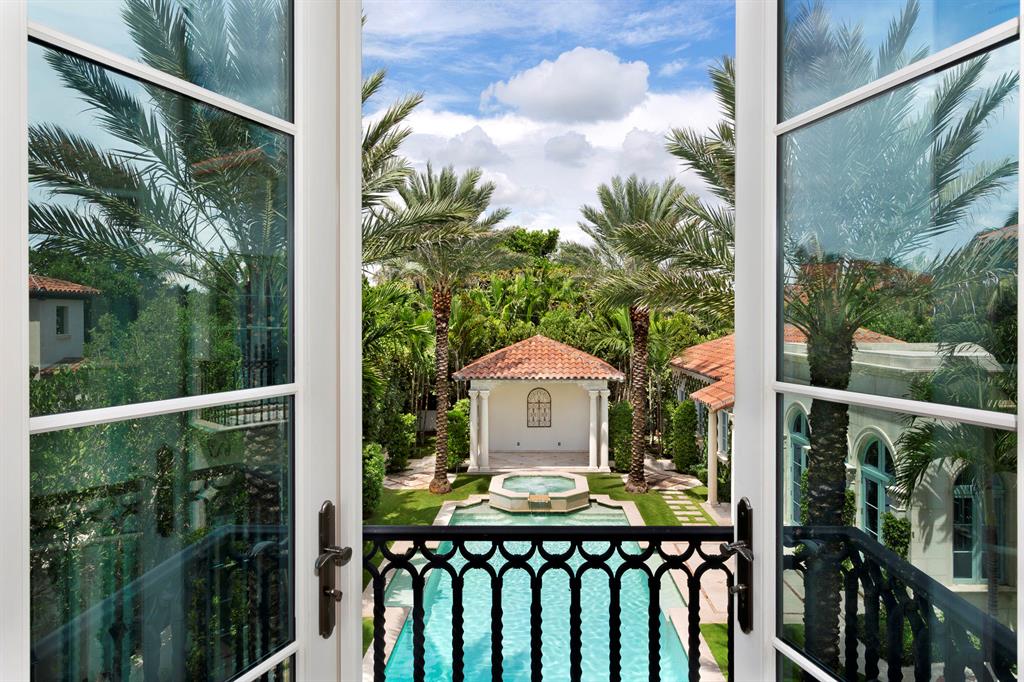 SINGER - Residential