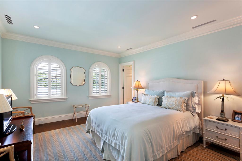 SINGER - Residential