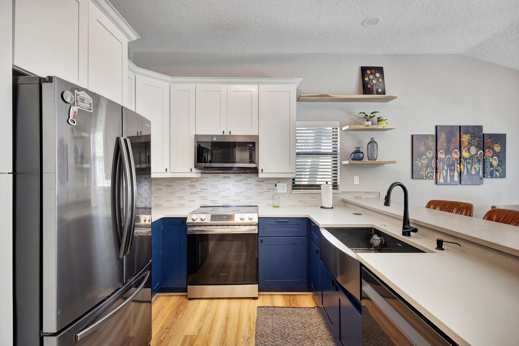Properties 13005 MEADOWBREEZE Drive
