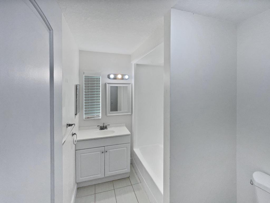 RIVER PARK UNIT 2 - Residential