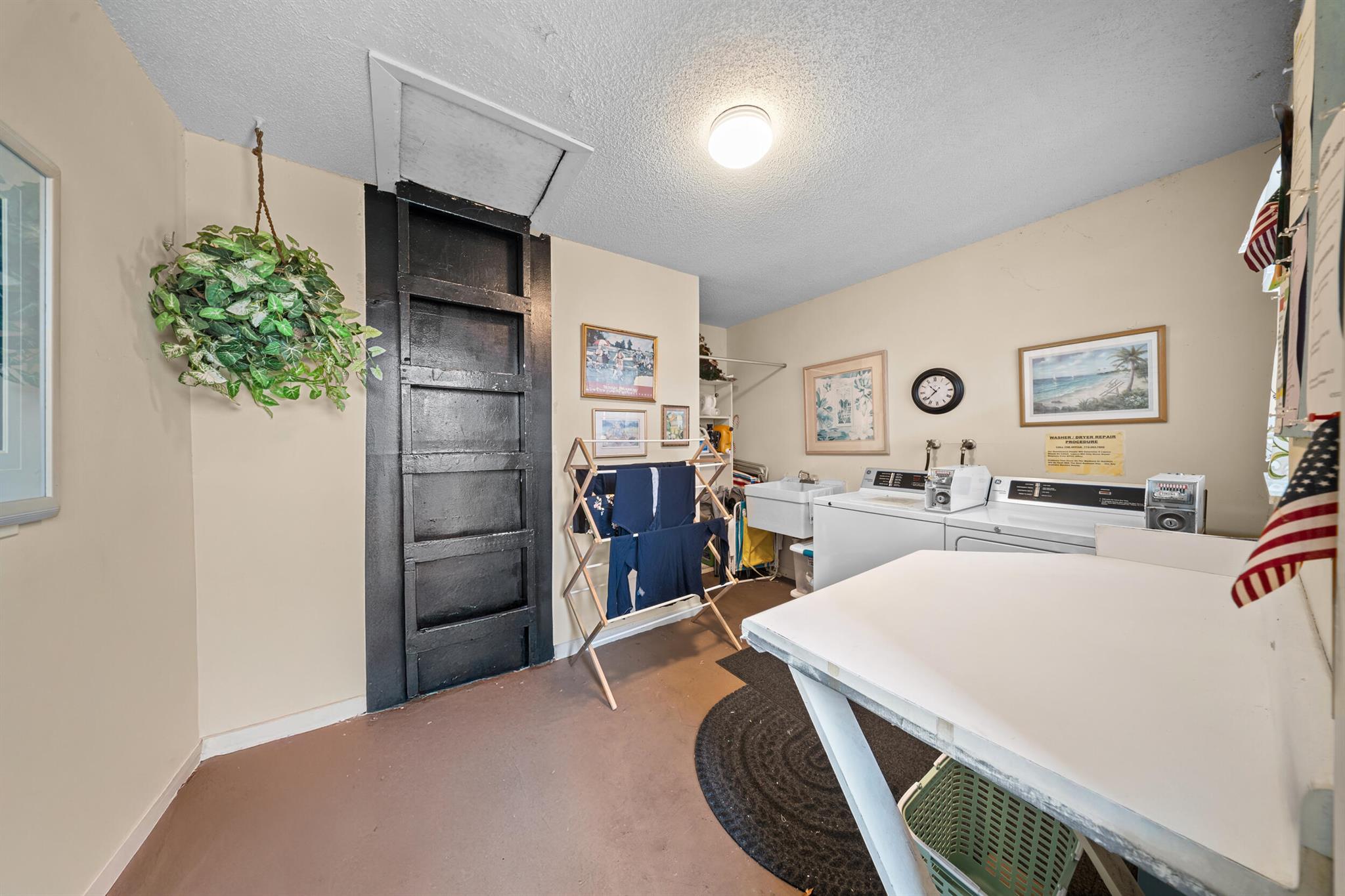 KING MOUNTAIN CONDO (AKA - Residential