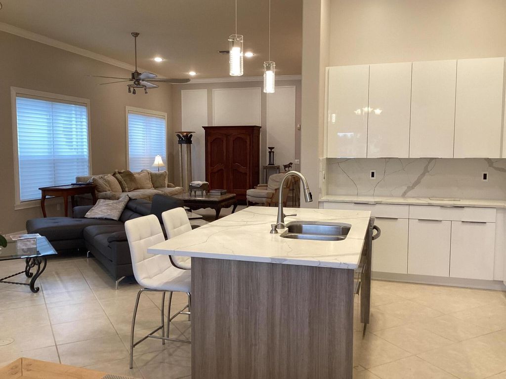 Photo of 7811 Lando Avenue, Boynton Beach, FL 33437 (MLS # R11166127)