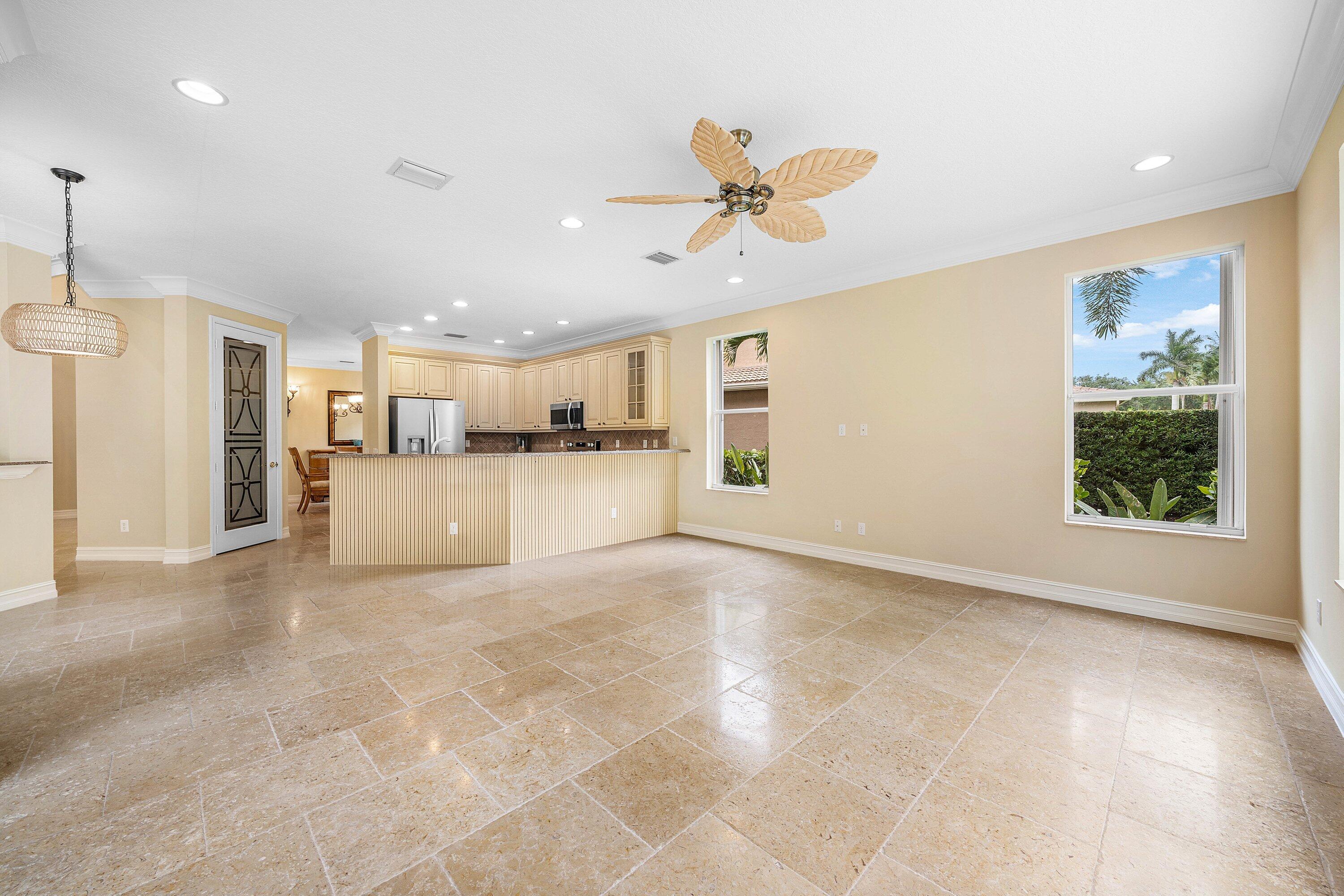 CANYON LAKES - Residential