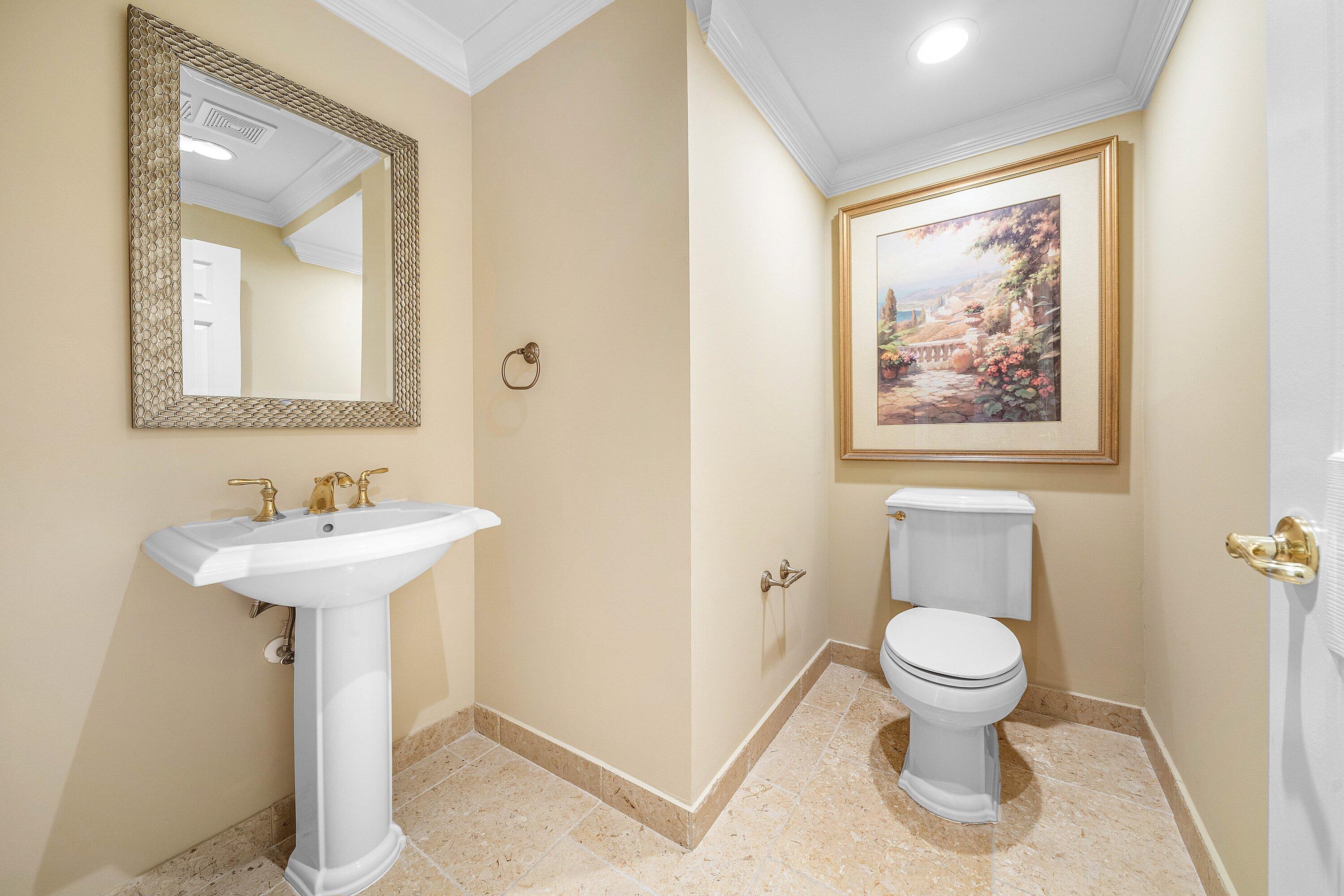 CANYON LAKES - Residential