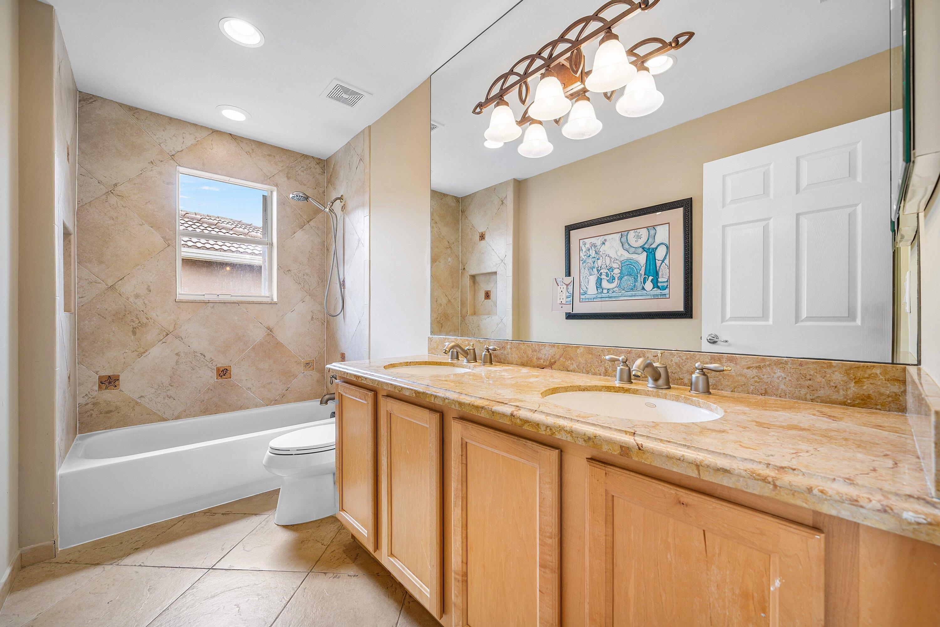 CANYON LAKES - Residential
