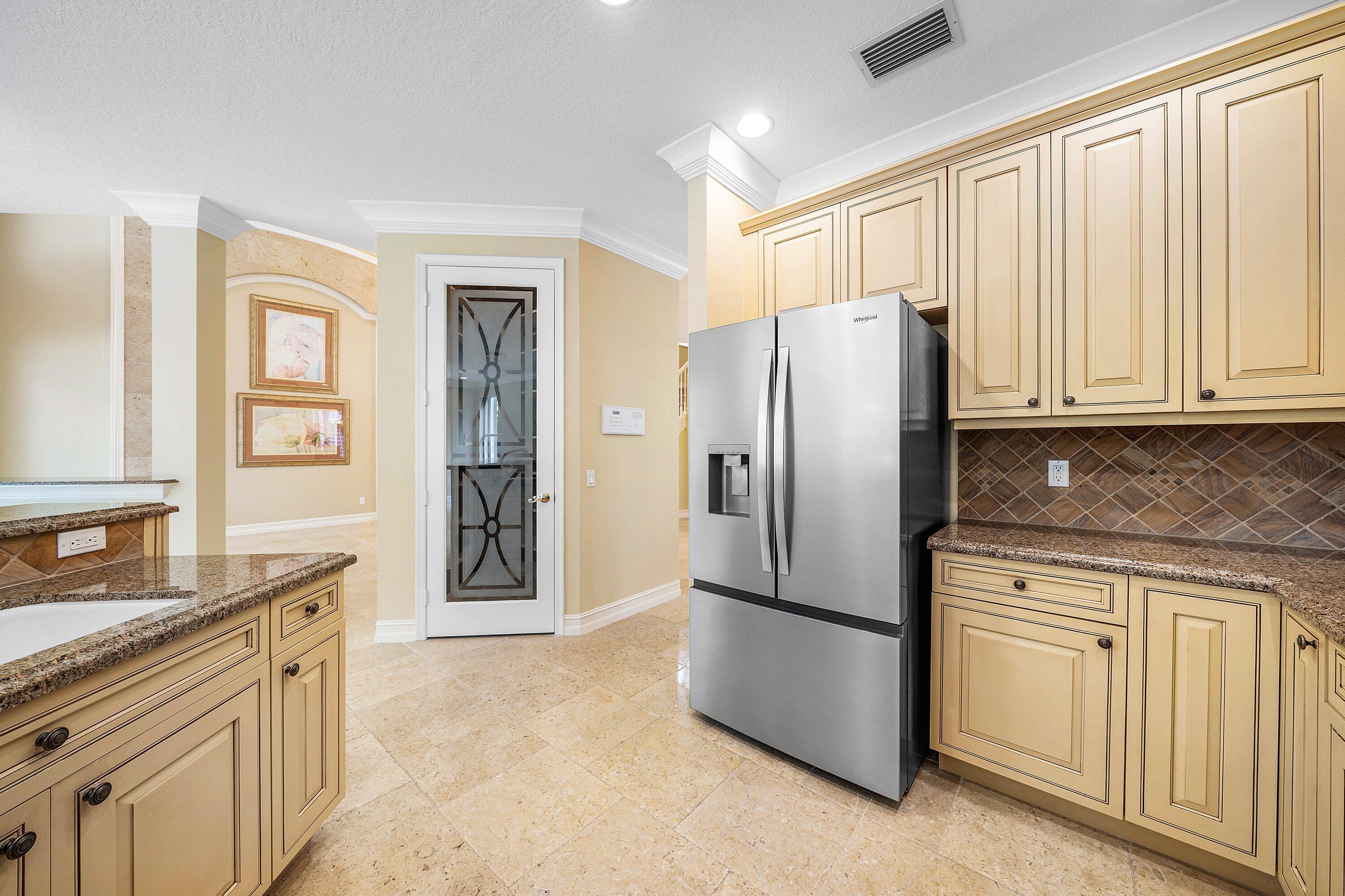 CANYON LAKES - Residential