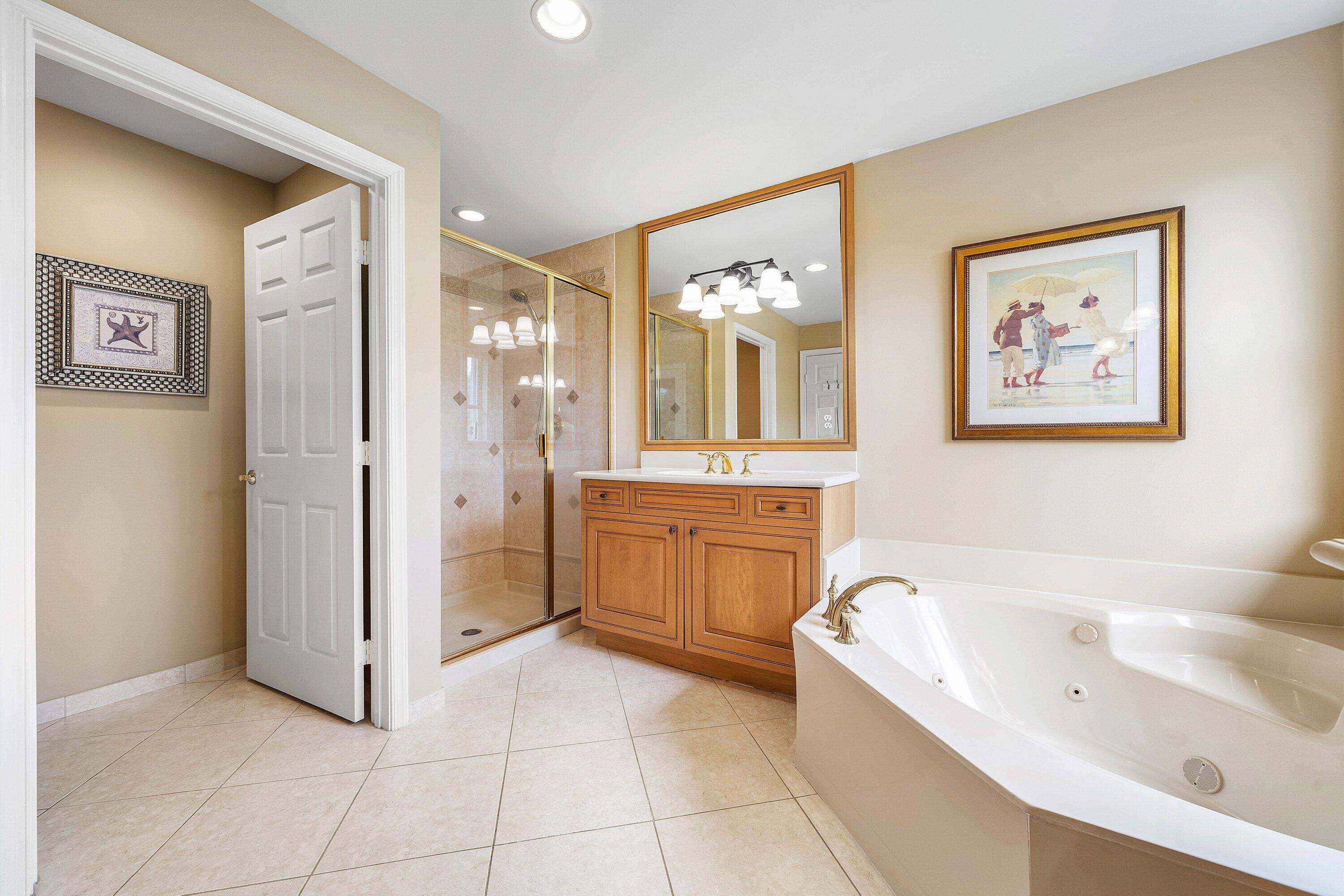 CANYON LAKES - Residential