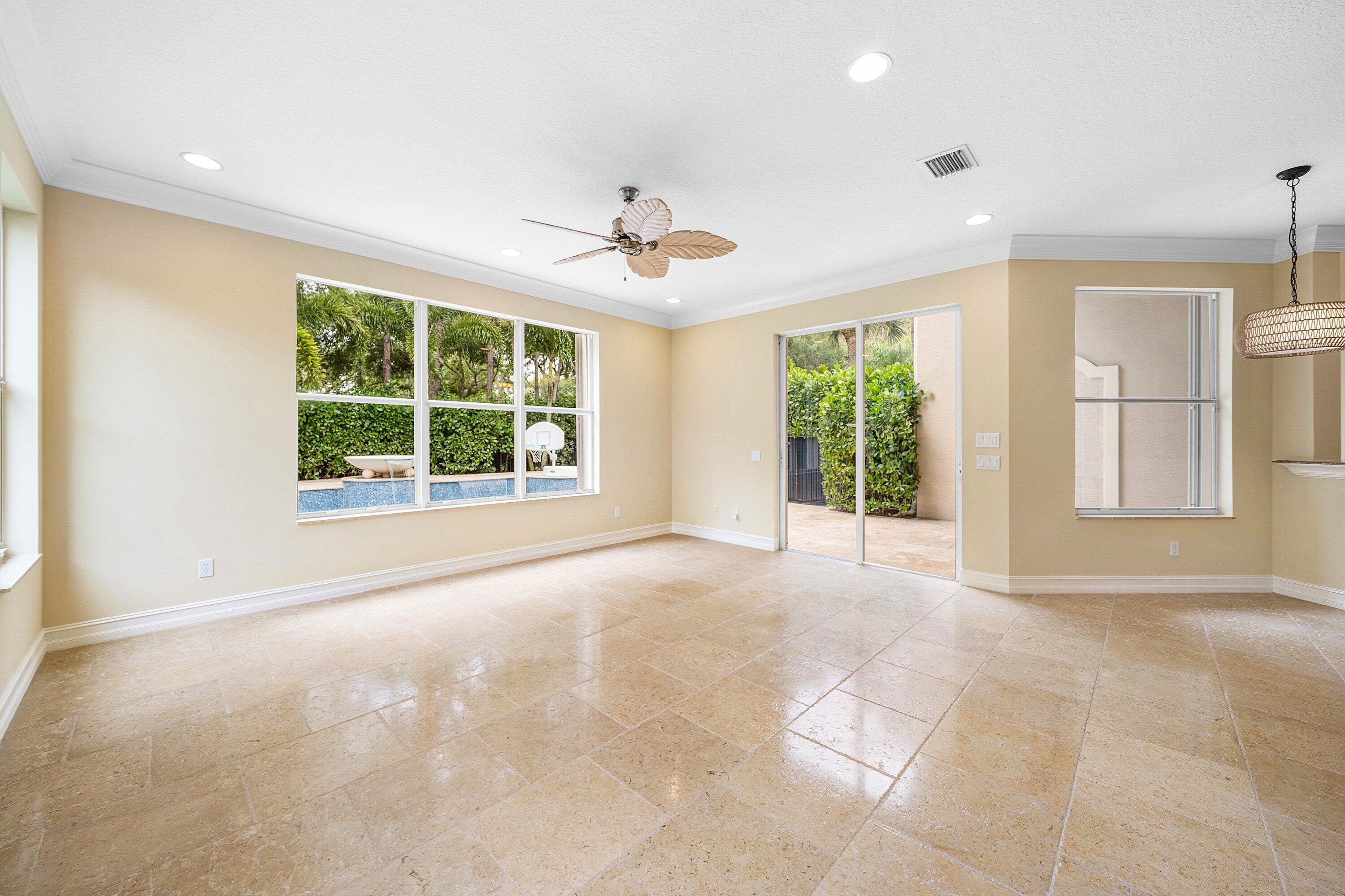 CANYON LAKES - Residential