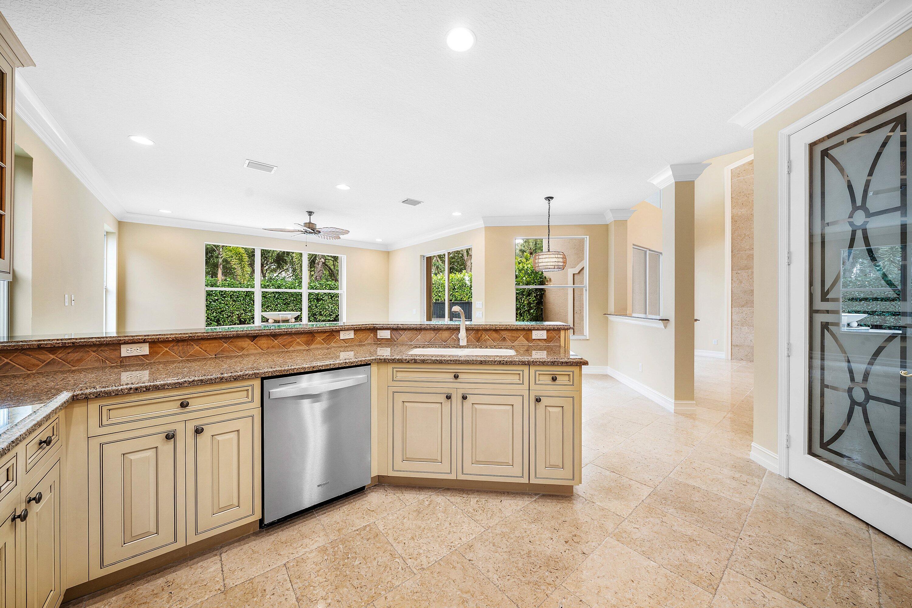 CANYON LAKES - Residential