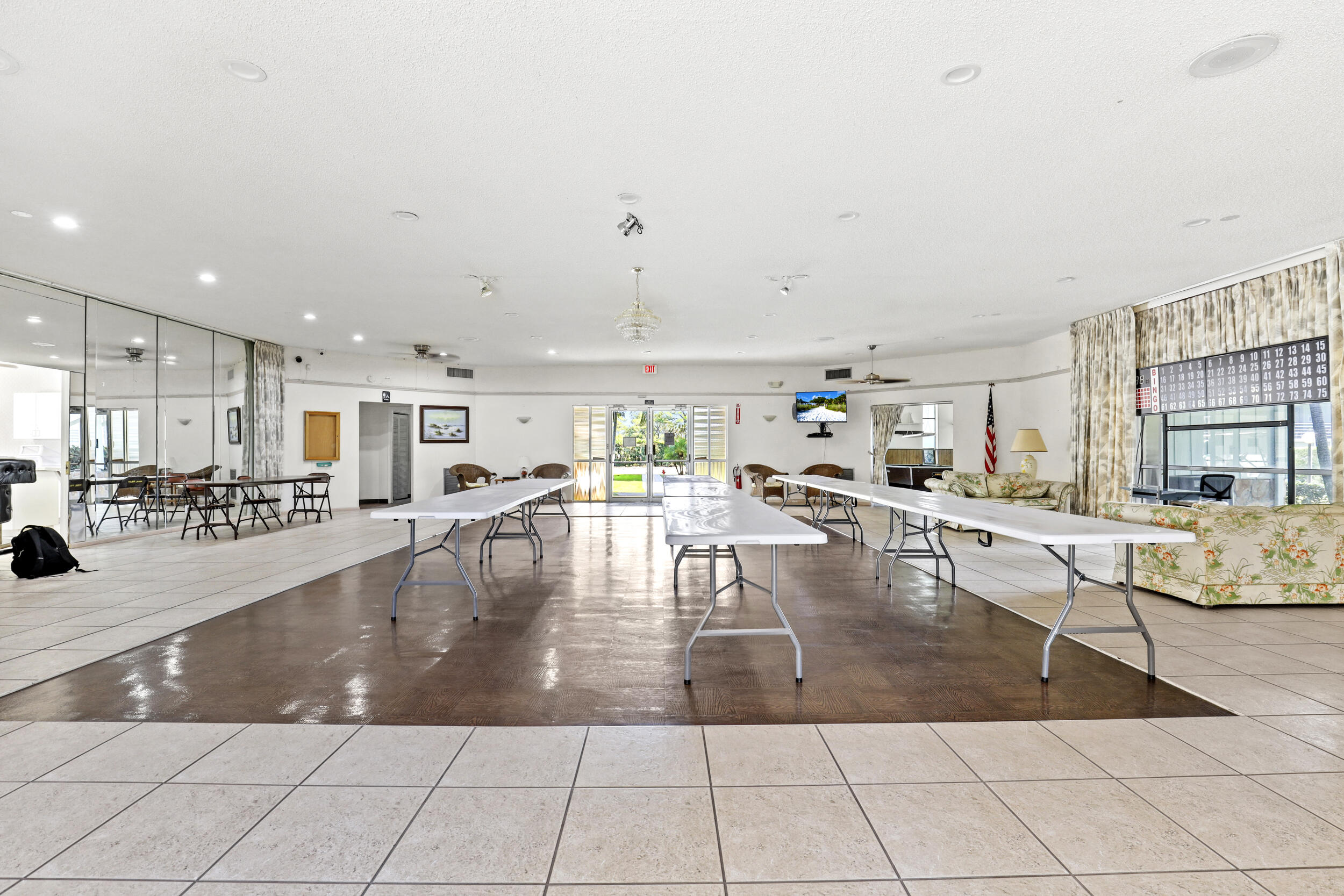 REGAL PALMS EATON CONDO - Residential
