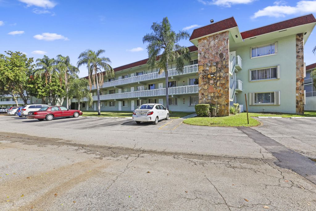 Photo of 3100 Springdale Boulevard #308, Palm Springs, FL 33461 (MLS # B26021518)