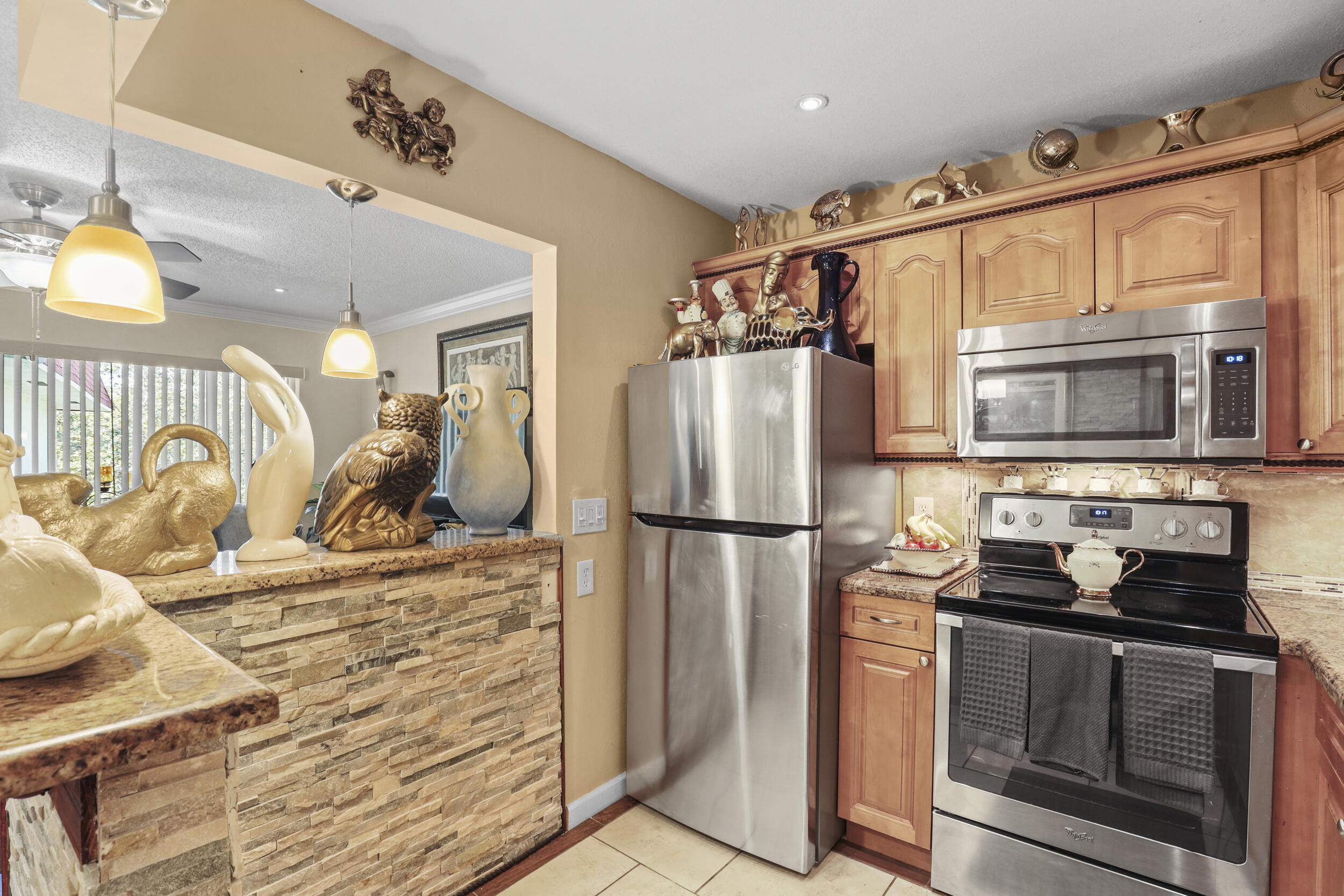 REGAL PALMS EATON CONDO - Residential