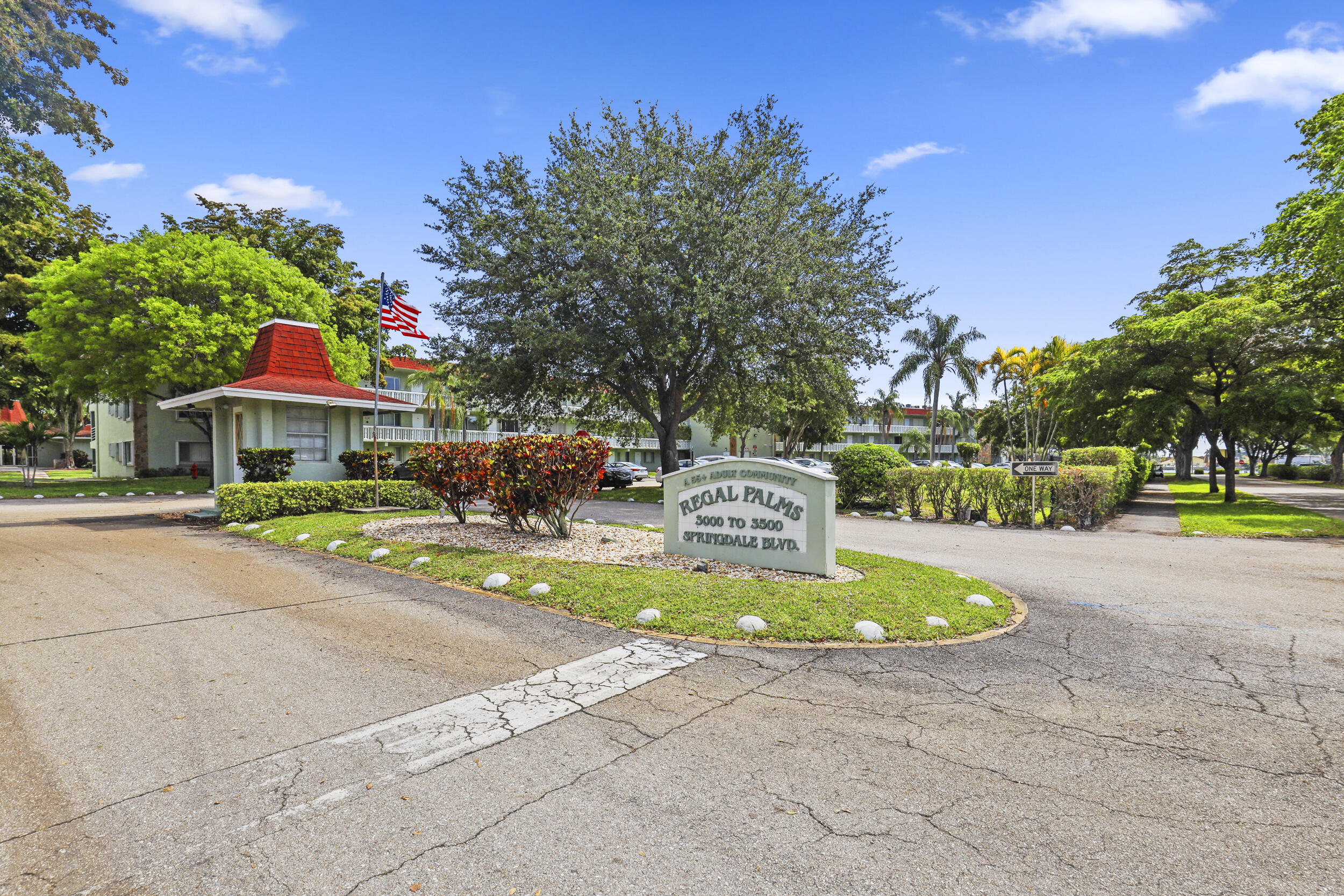 REGAL PALMS EATON CONDO - Residential