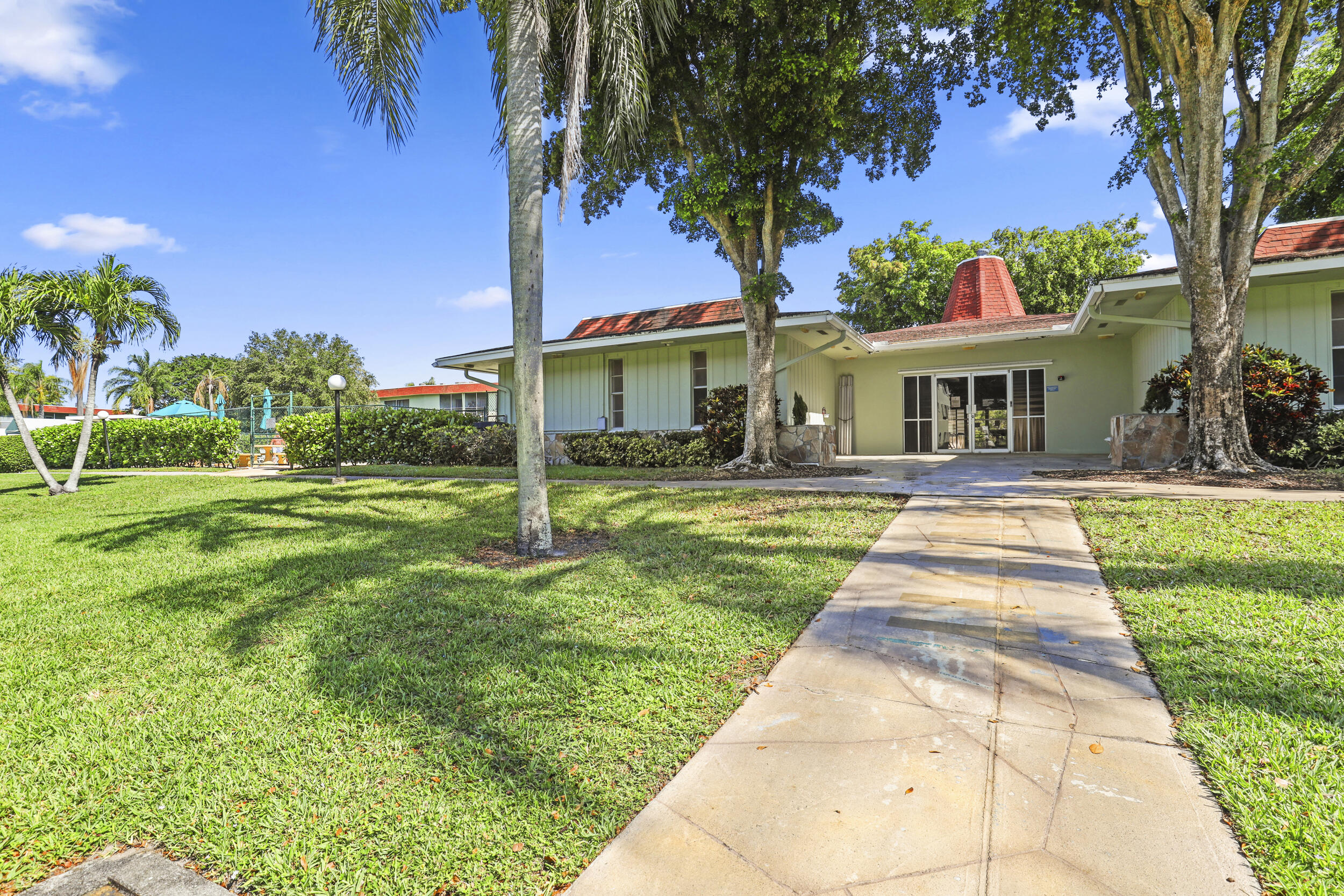 REGAL PALMS EATON CONDO - Residential