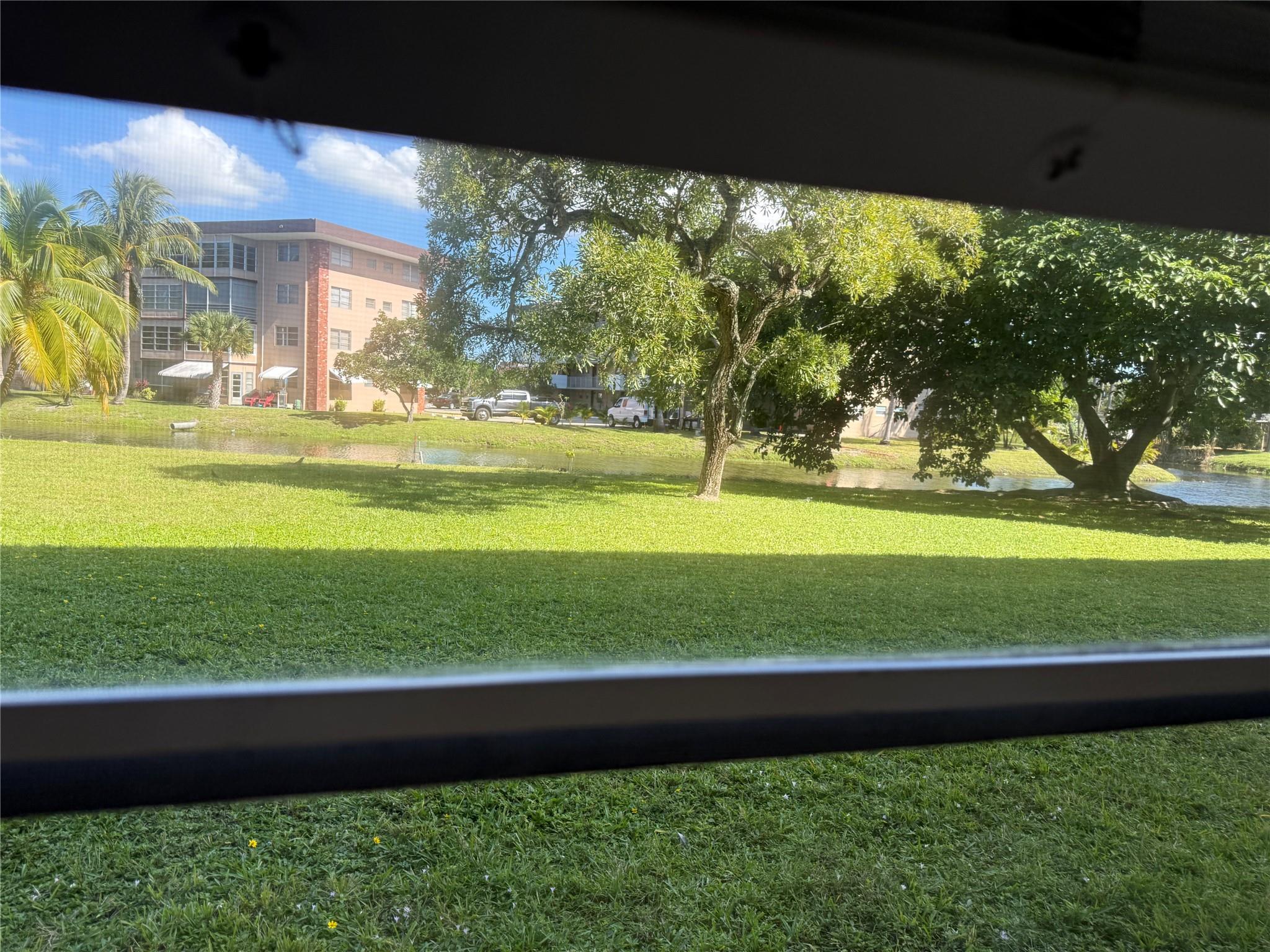 Lauderdale Oaks - Residential