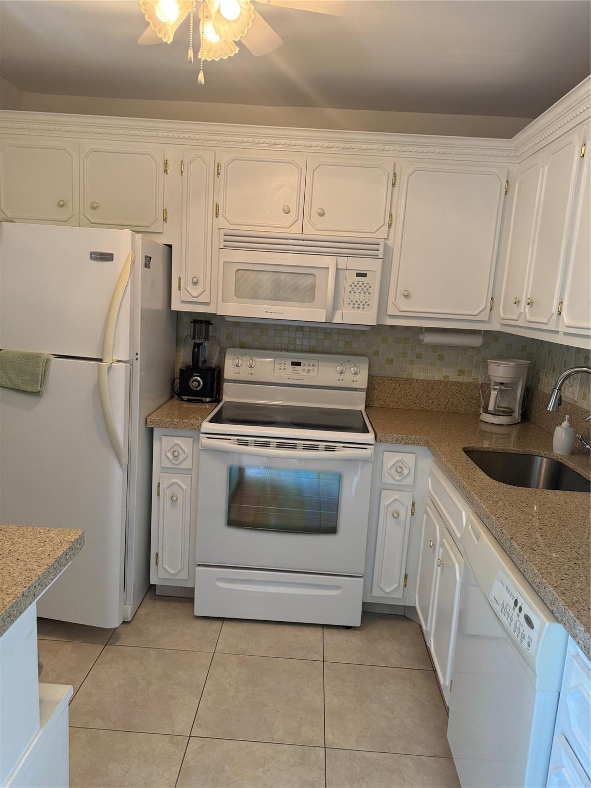 Lauderdale Oaks - Residential