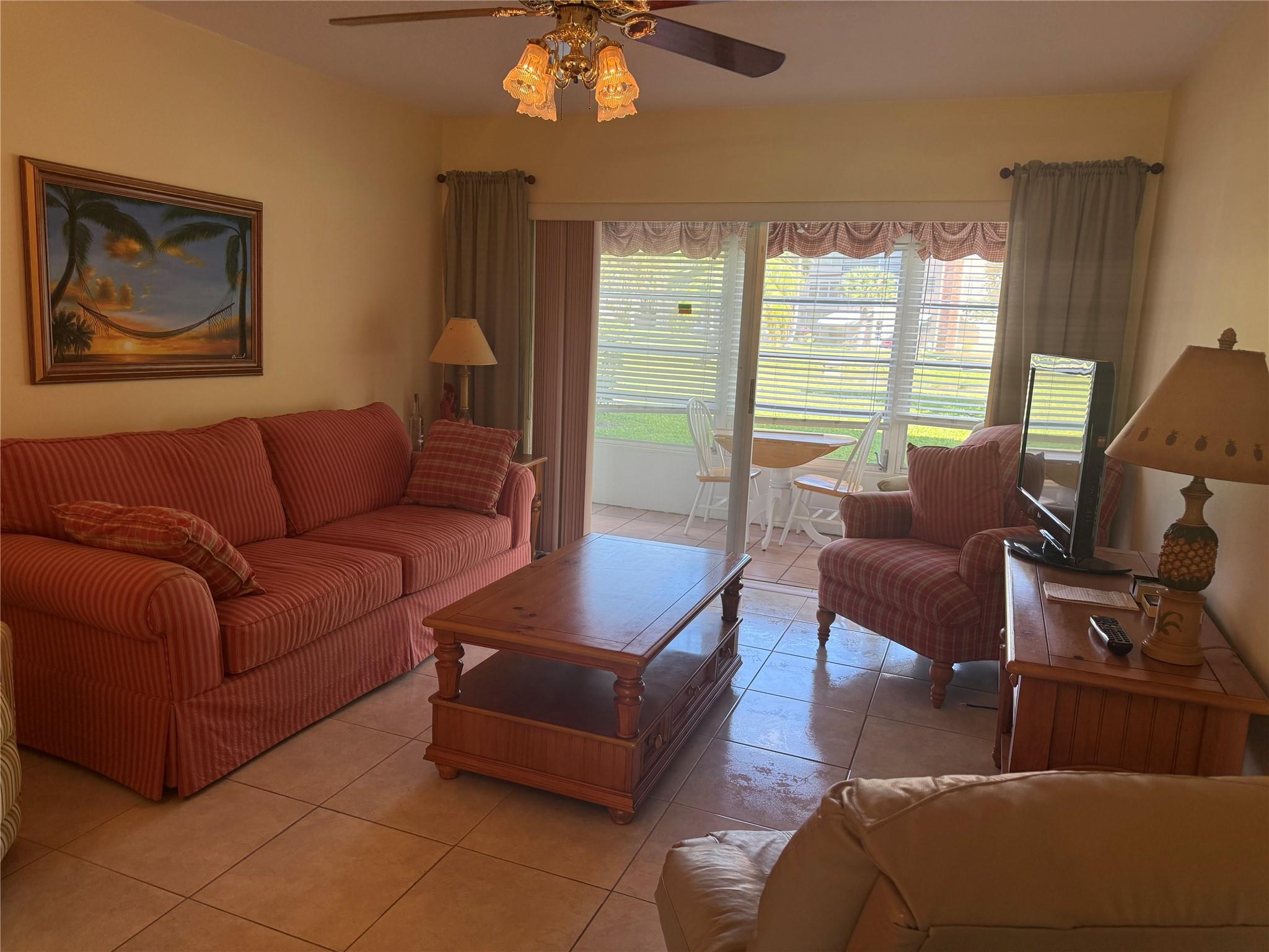 Lauderdale Oaks - Residential