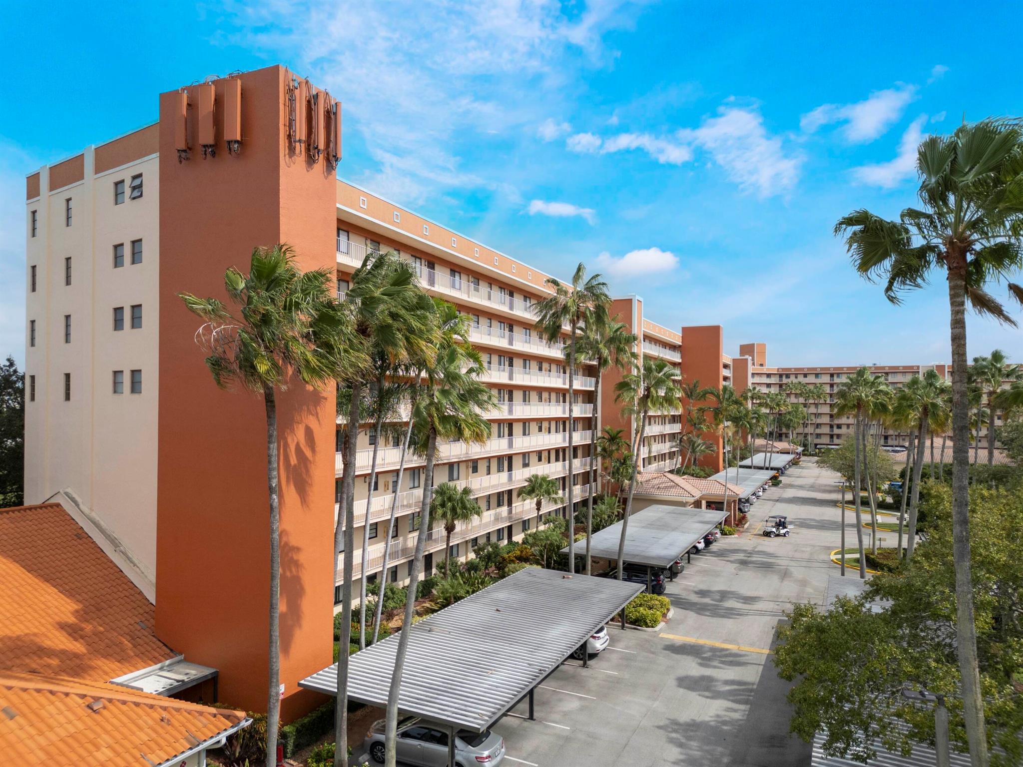 HUNTINGTON TOWERS - Residential Lease