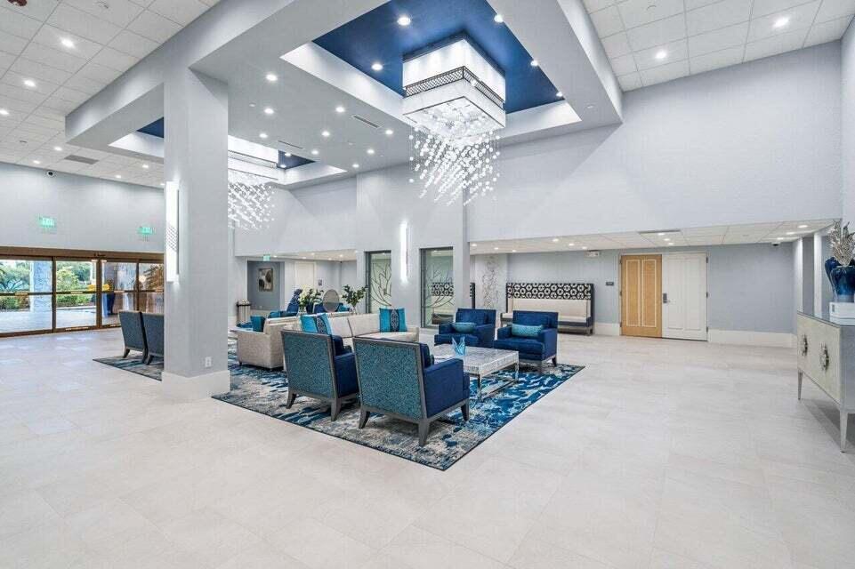 HUNTINGTON TOWERS - Residential Lease