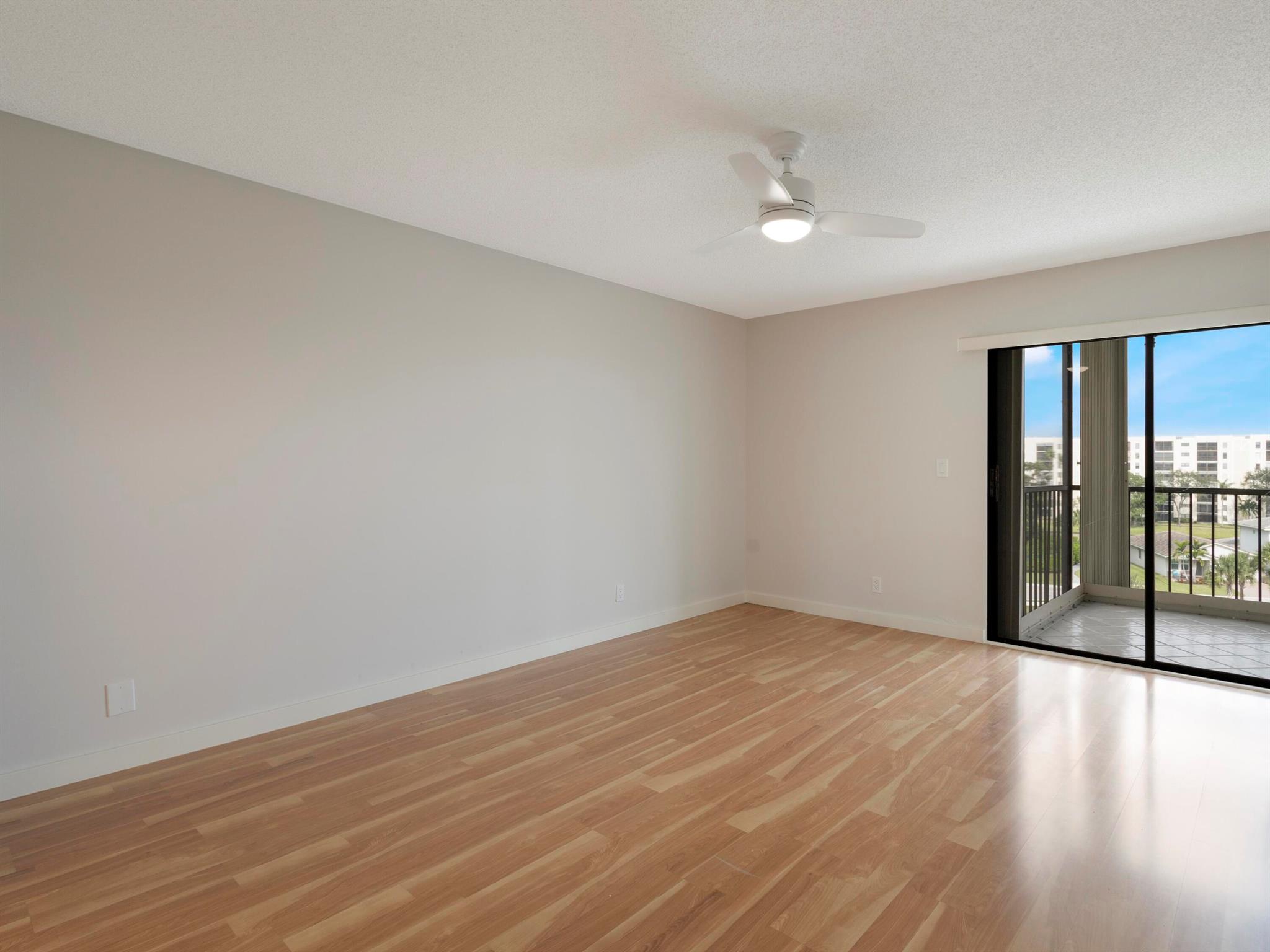 HUNTINGTON TOWERS - Residential Lease