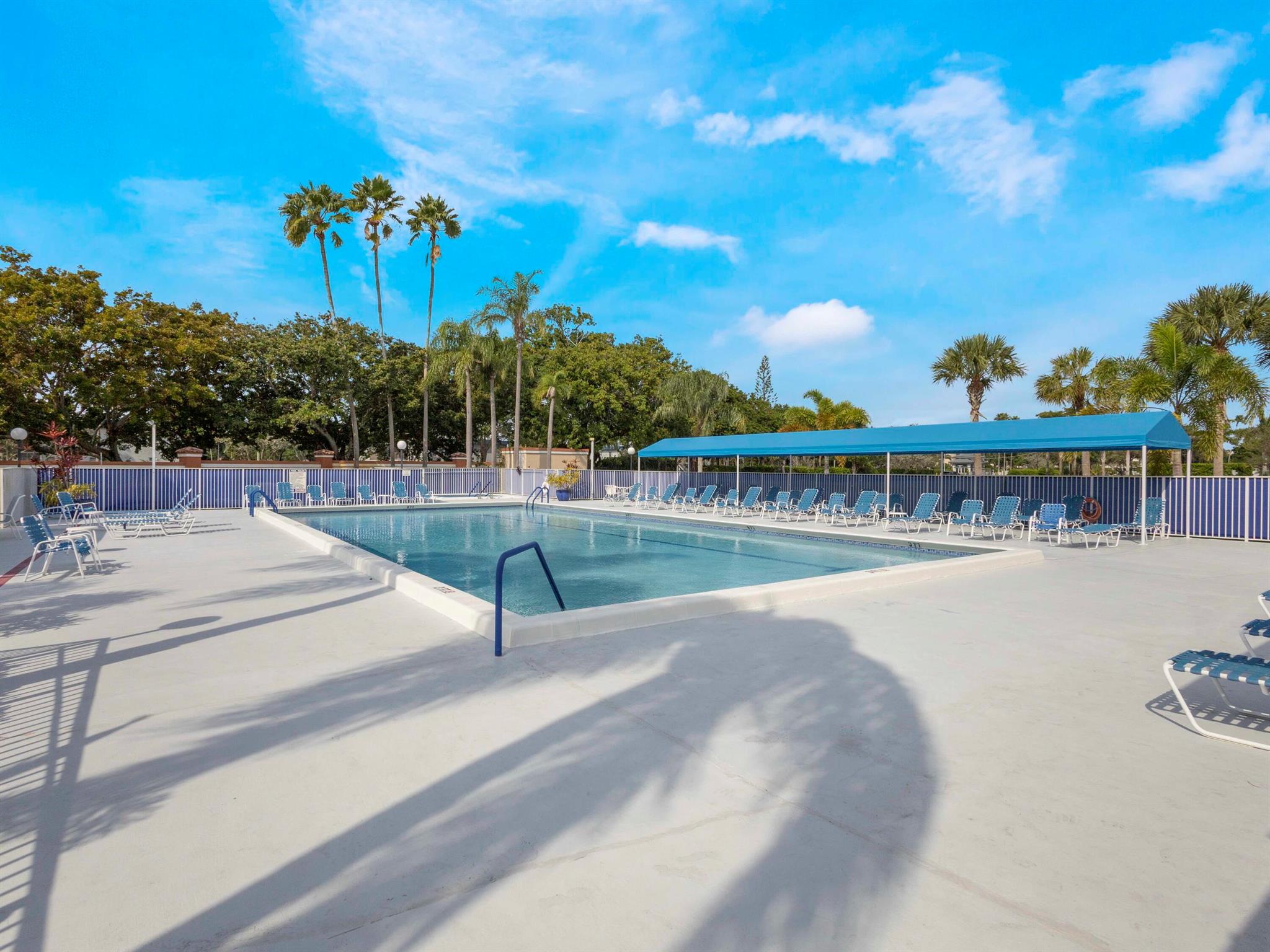 HUNTINGTON TOWERS - Residential Lease