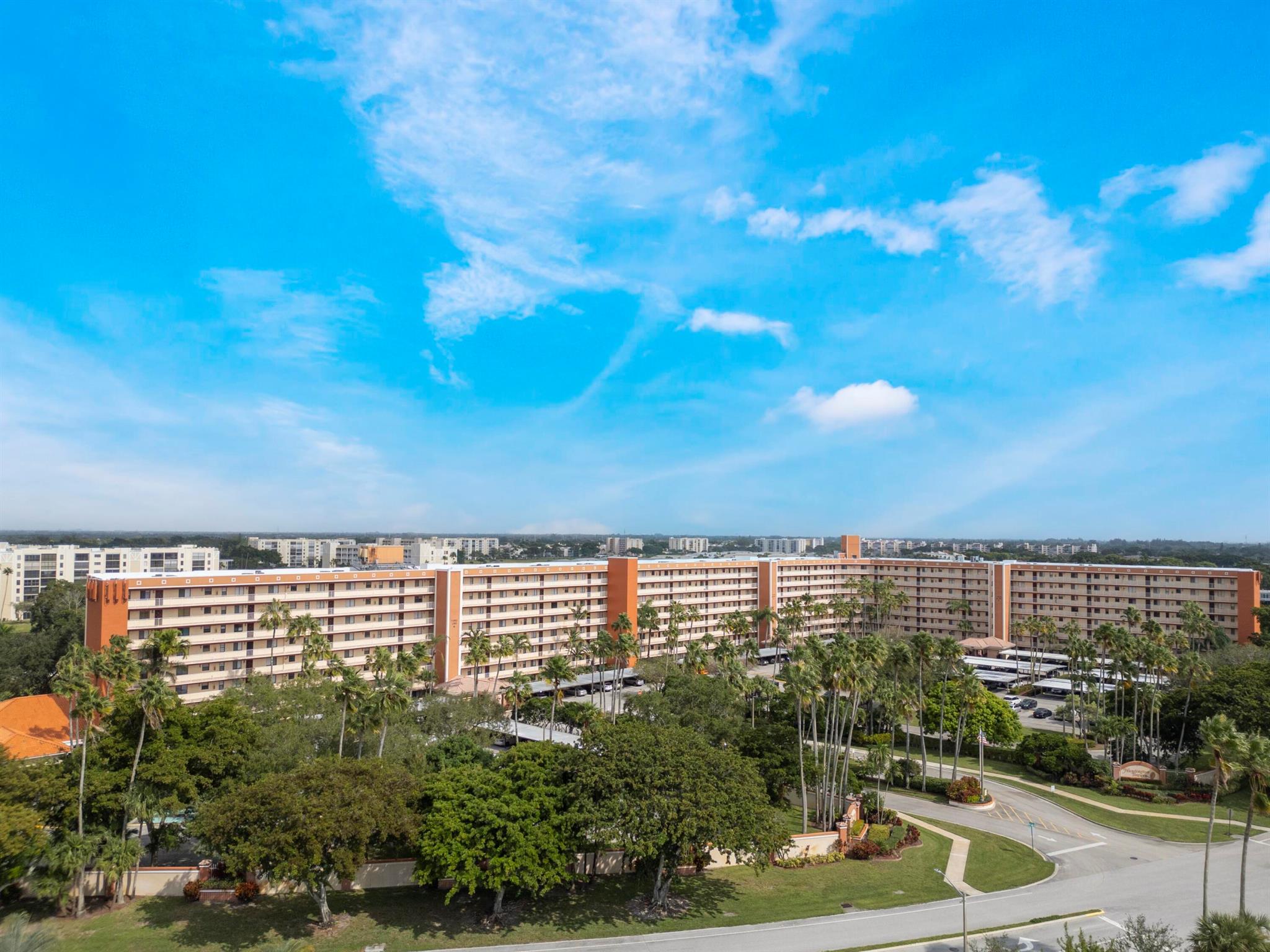 HUNTINGTON TOWERS - Residential Lease