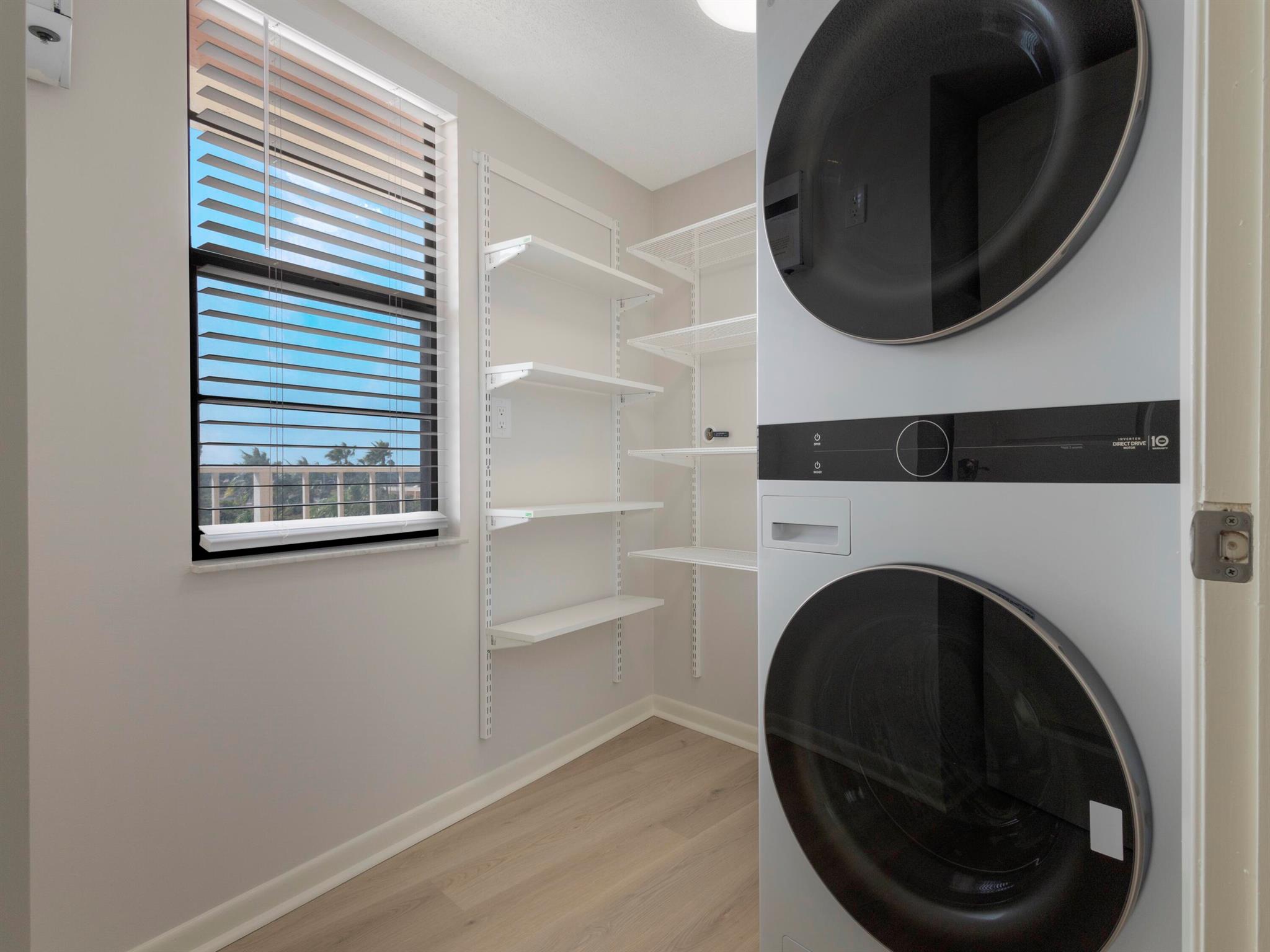 HUNTINGTON TOWERS - Residential Lease