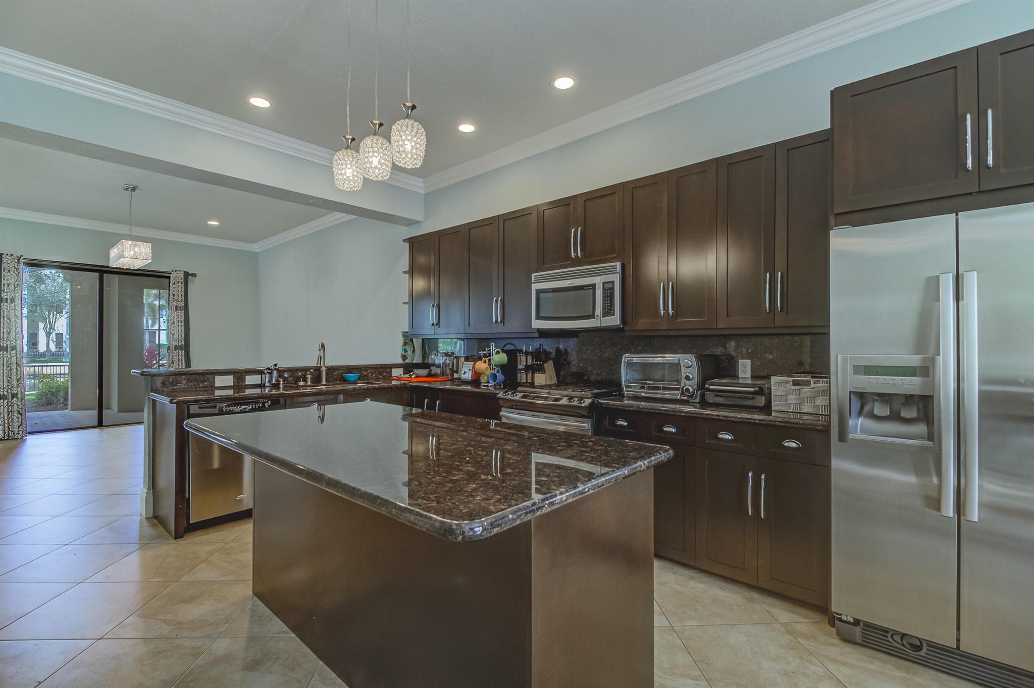 SAWGRASS LAKES - Residential Lease