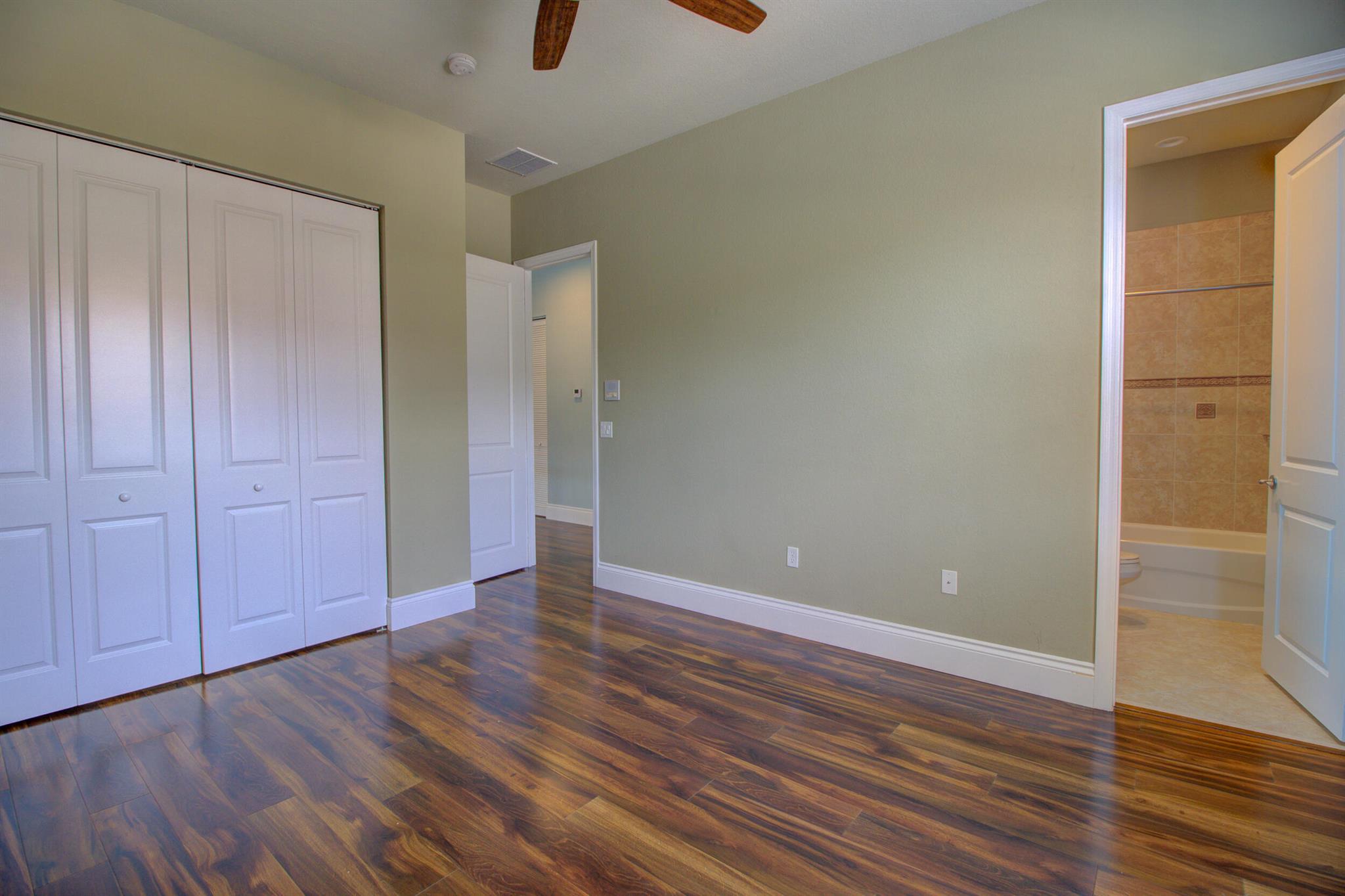 SAWGRASS LAKES - Residential Lease
