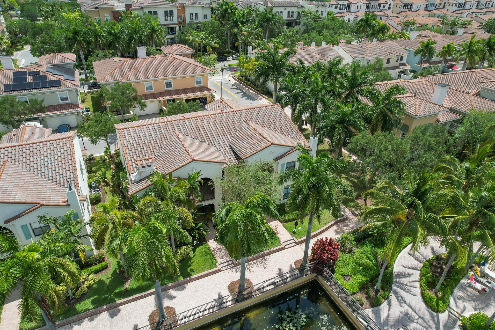 SAWGRASS LAKES - Residential Lease