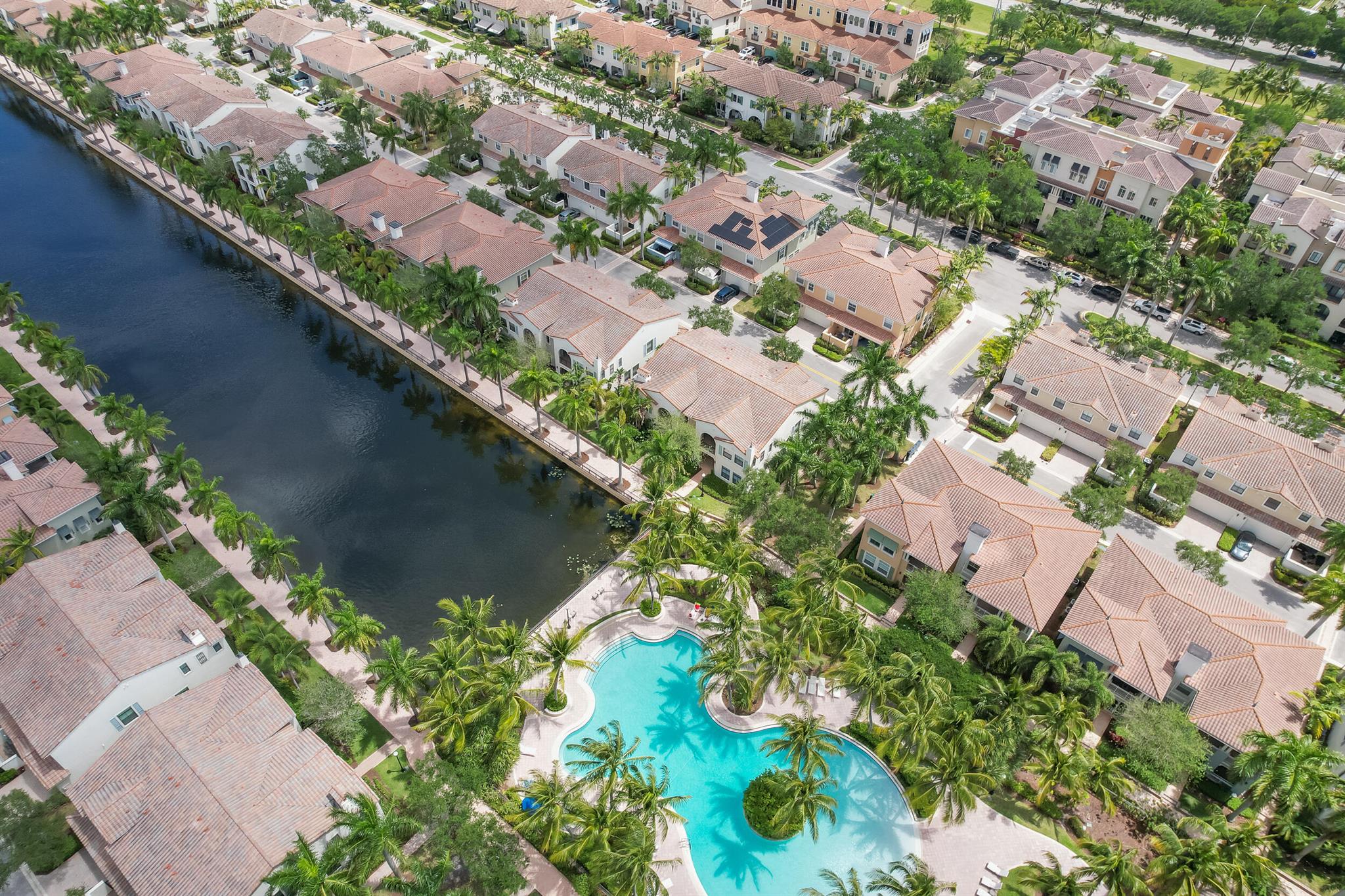 SAWGRASS LAKES - Residential Lease