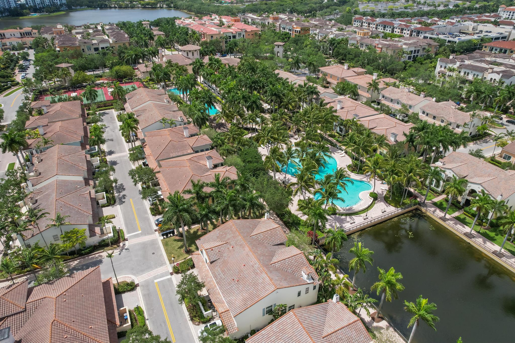 SAWGRASS LAKES - Residential Lease