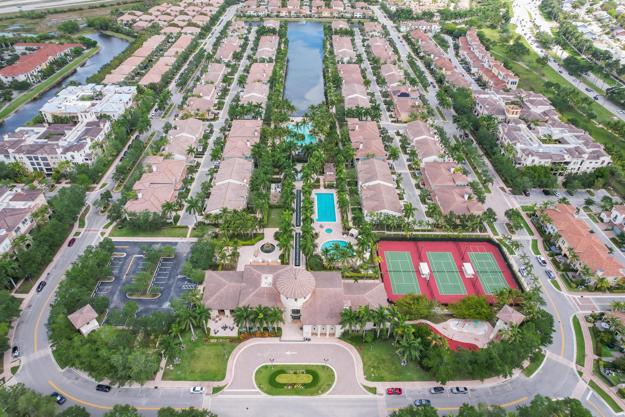 SAWGRASS LAKES - Residential Lease