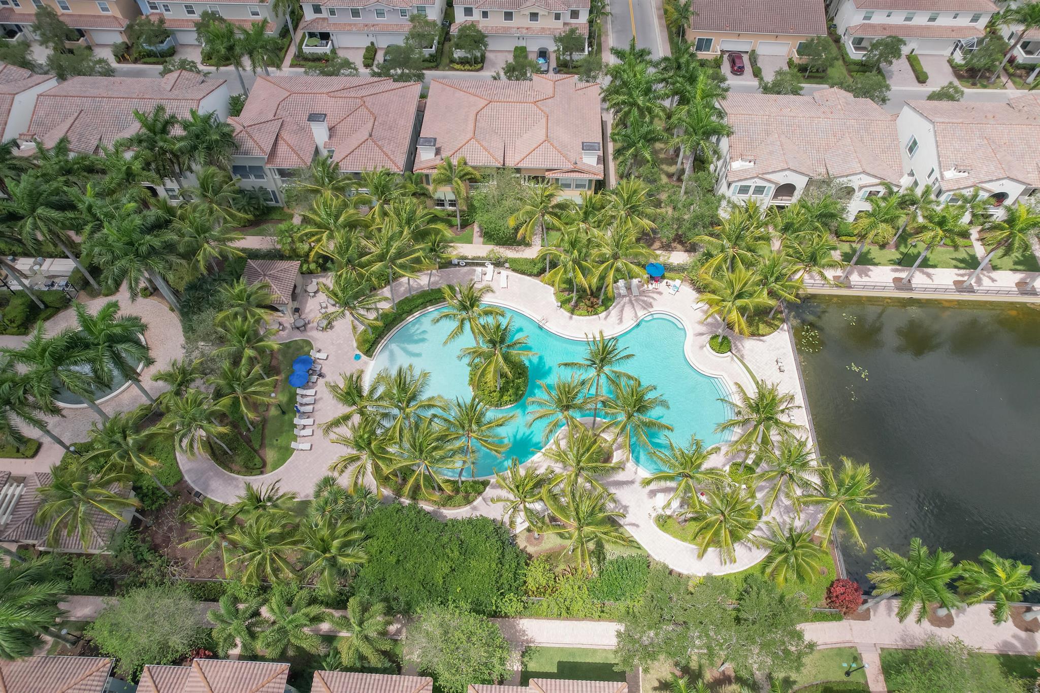 SAWGRASS LAKES - Residential Lease