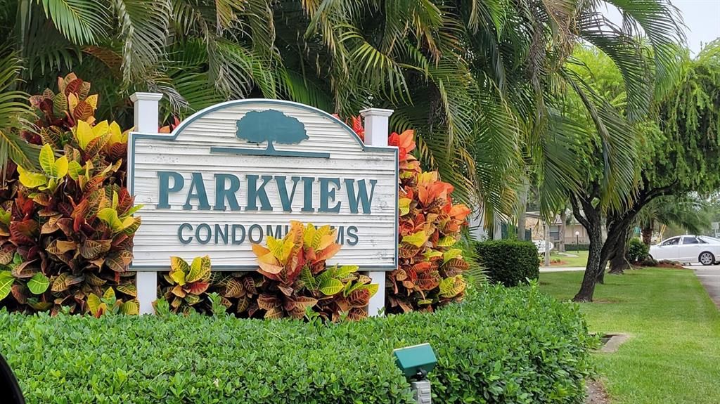 Photo of 1270 SE Parkview Place #4, Stuart, FL 34994 (MLS # R10743133)
