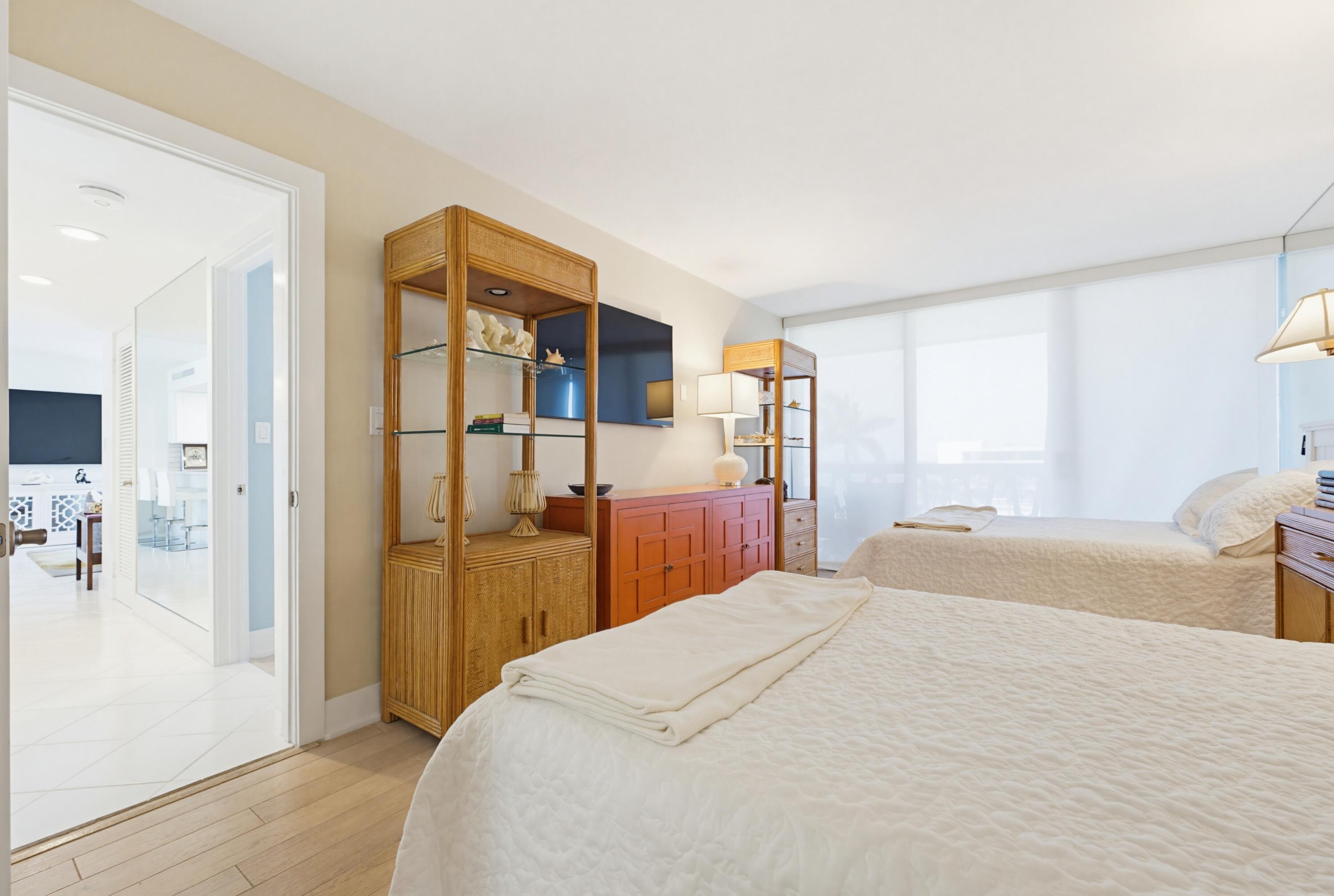 PRESIDENT OF PALM BEACH CONDO - Residential Lease