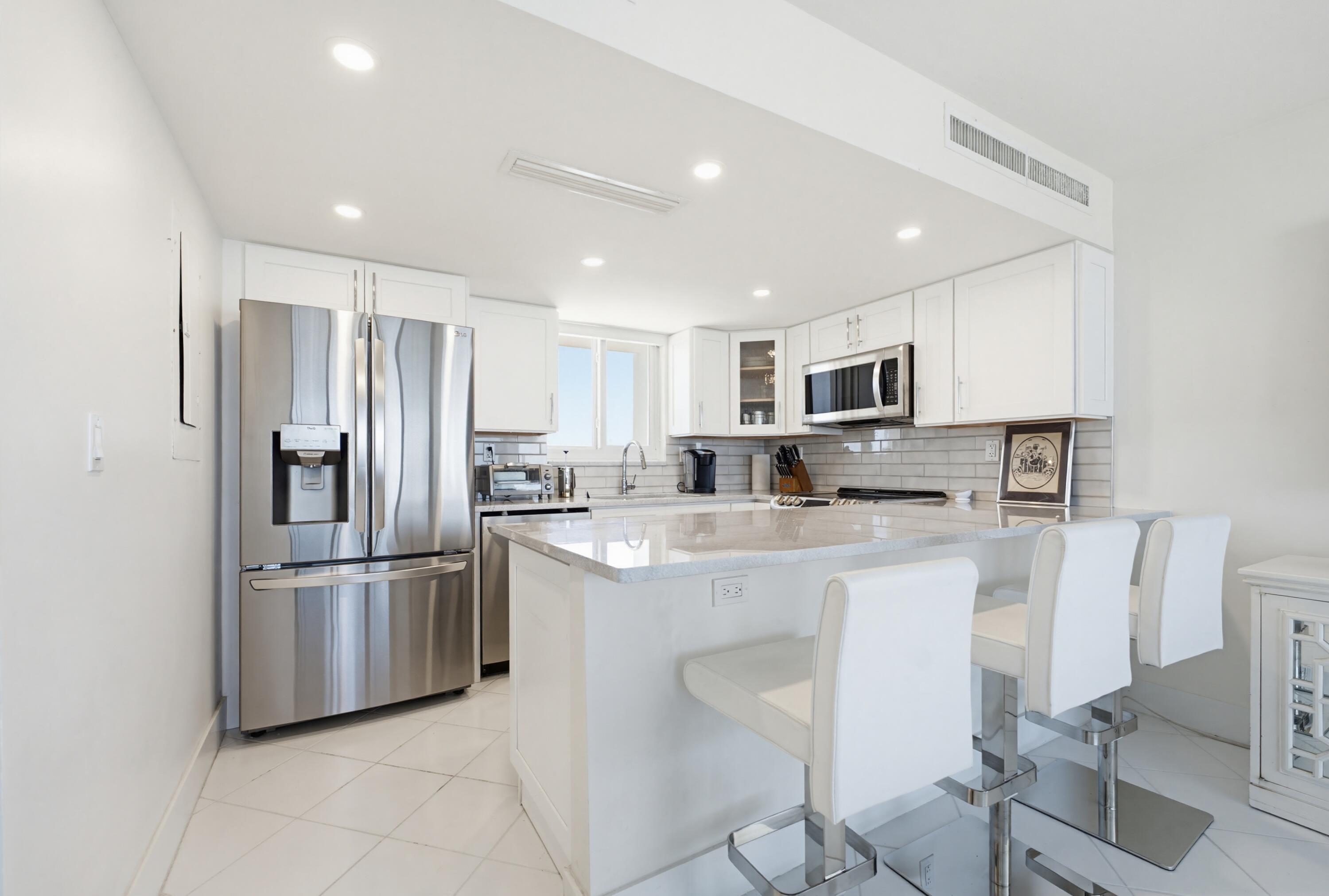 PRESIDENT OF PALM BEACH CONDO - Residential Lease