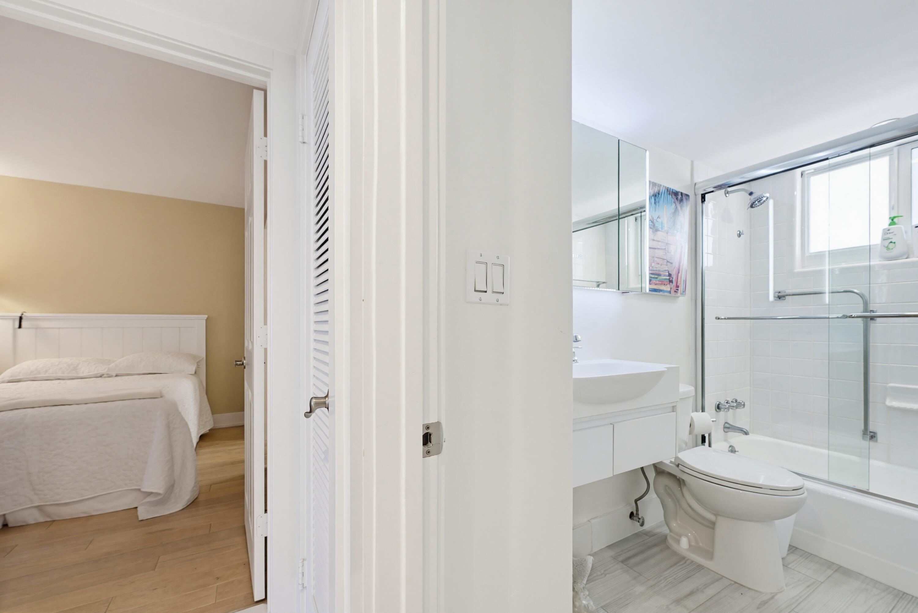 PRESIDENT OF PALM BEACH CONDO - Residential Lease