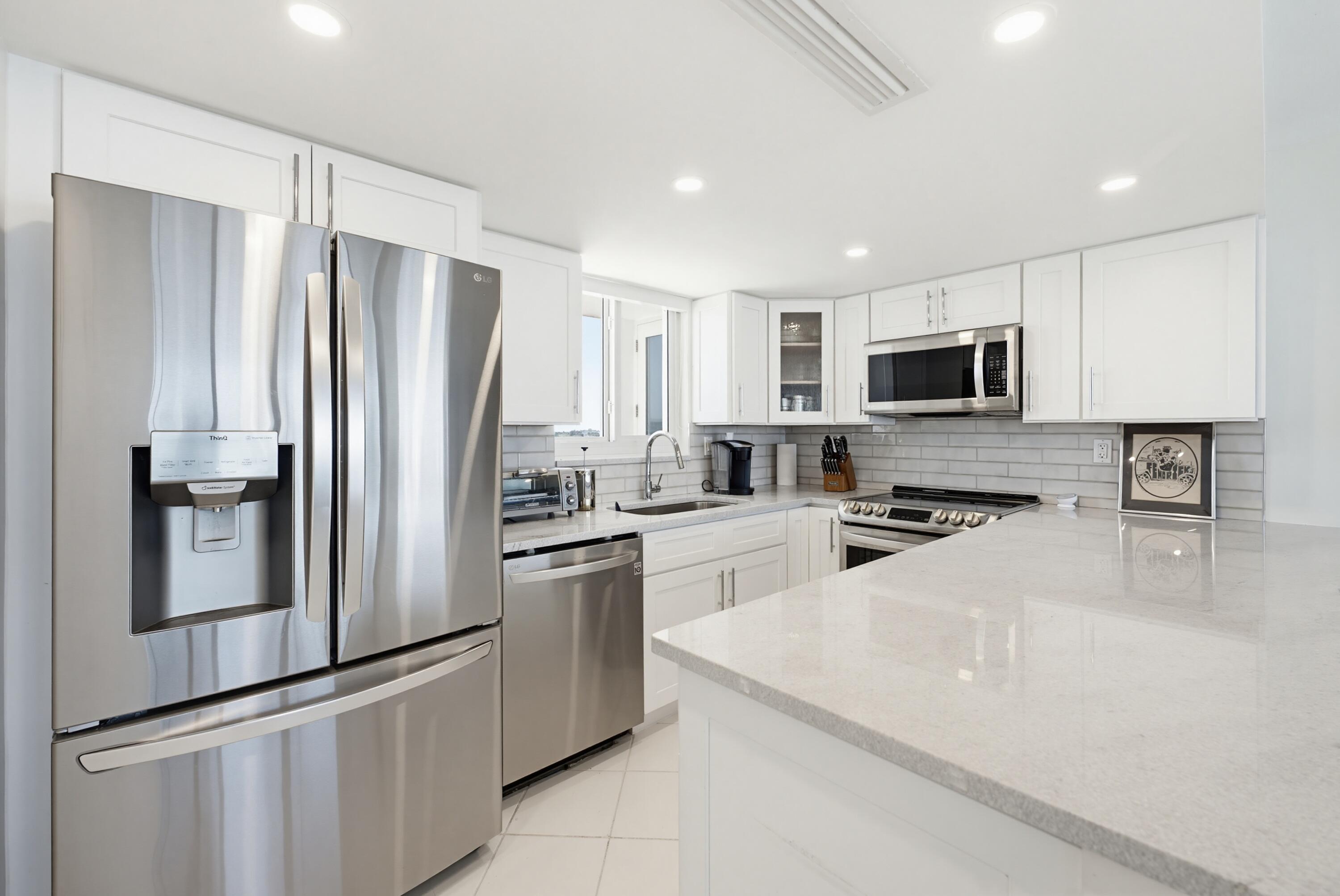 PRESIDENT OF PALM BEACH CONDO - Residential Lease