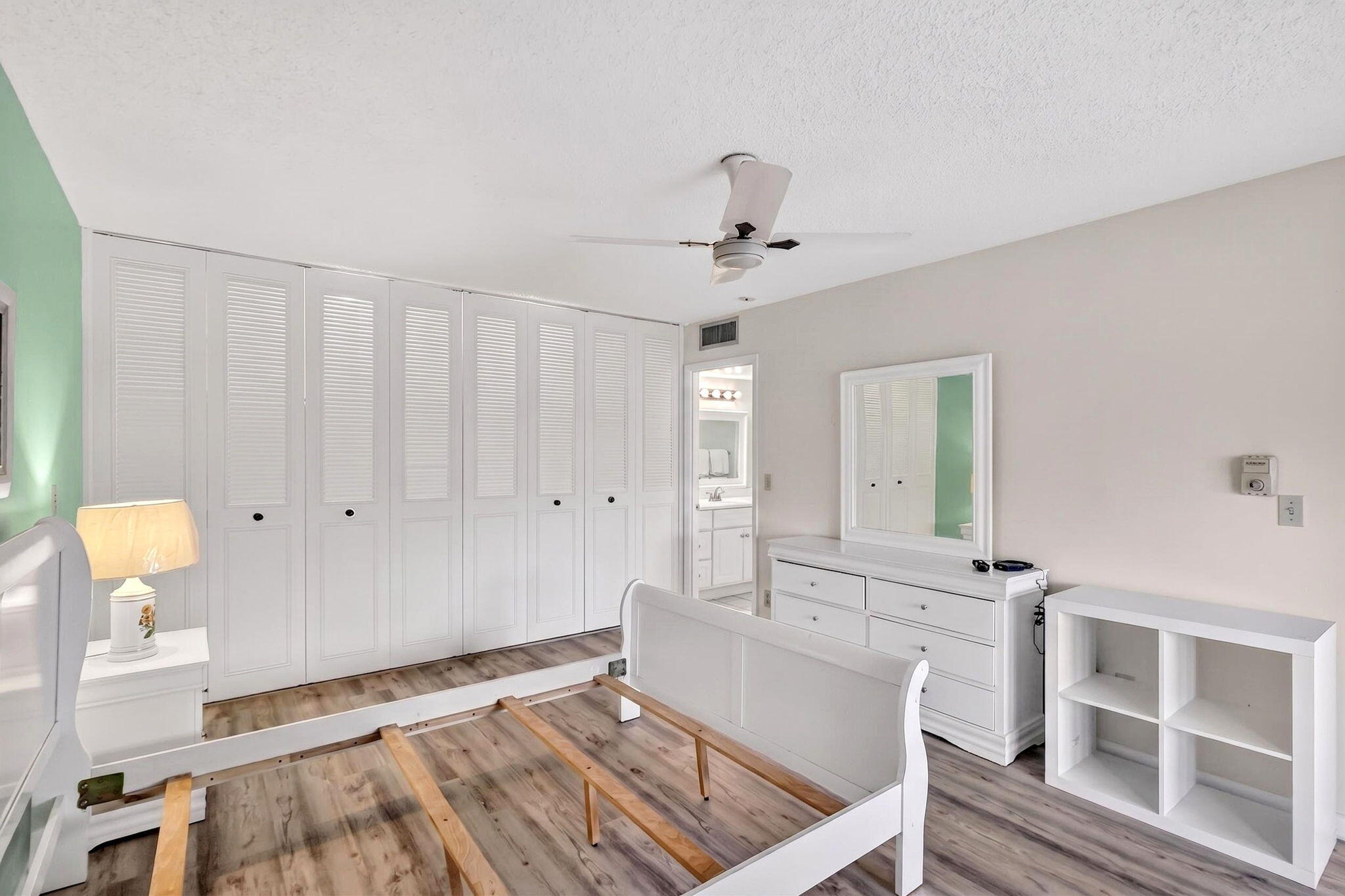 CONQUISTADOR CONDO - Residential