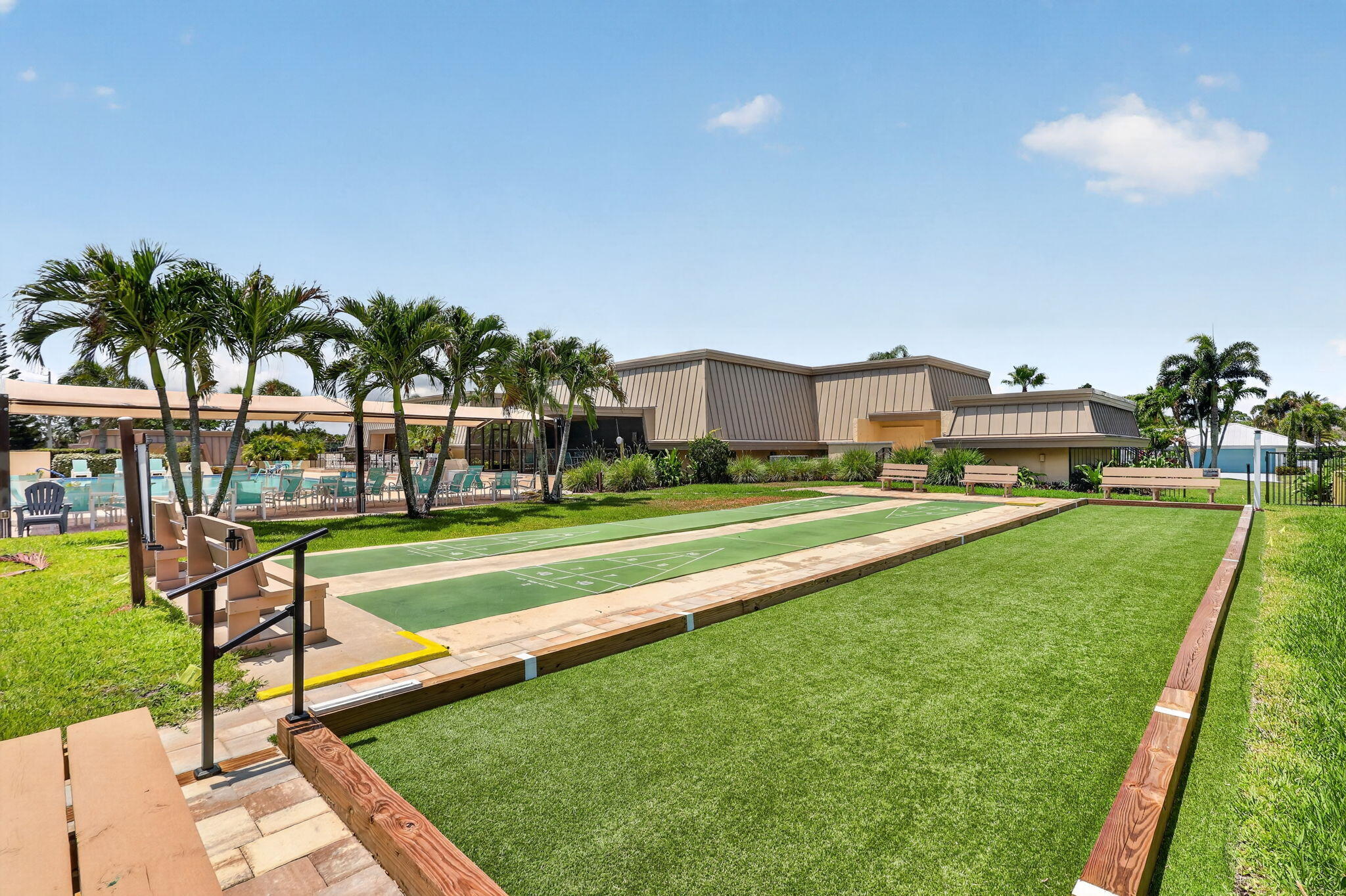 CONQUISTADOR CONDO - Residential