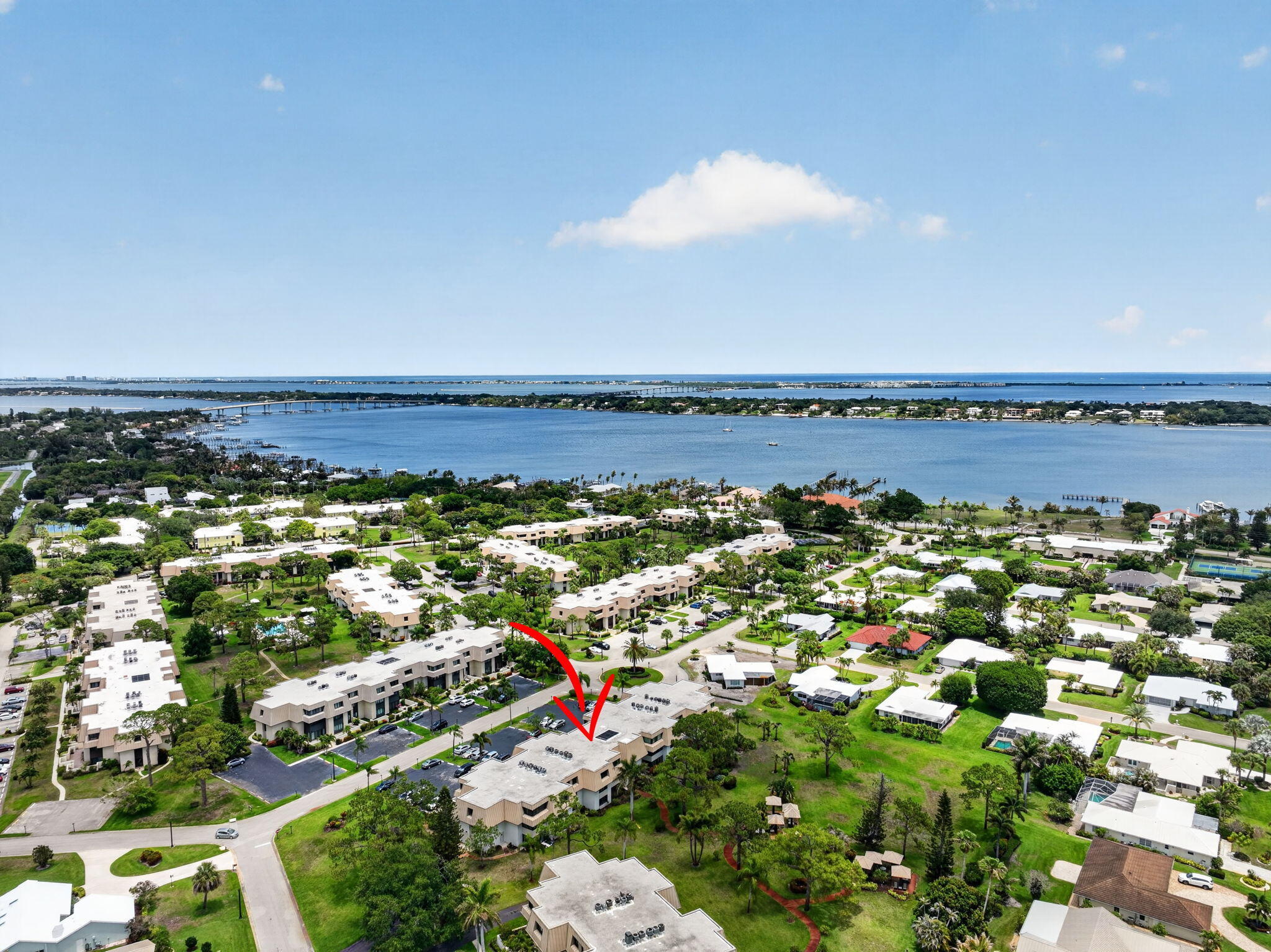 CONQUISTADOR CONDO - Residential