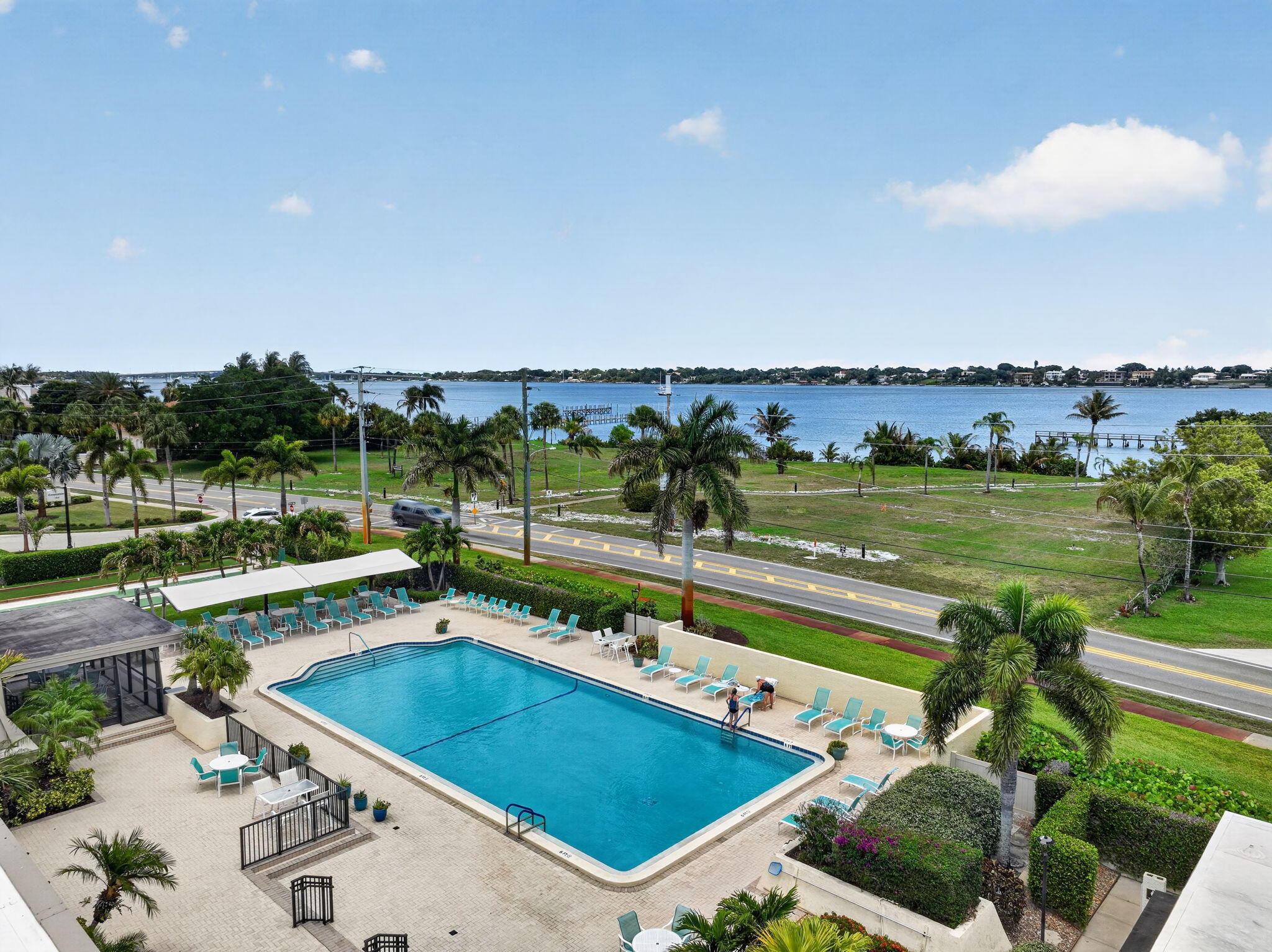 CONQUISTADOR CONDO - Residential
